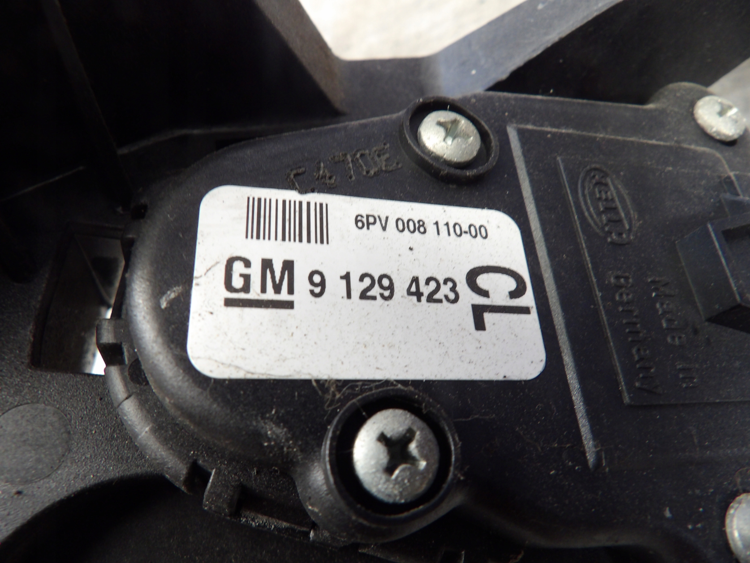 Opel Corsa C accelerator pedal 9129423 6PV008110-00