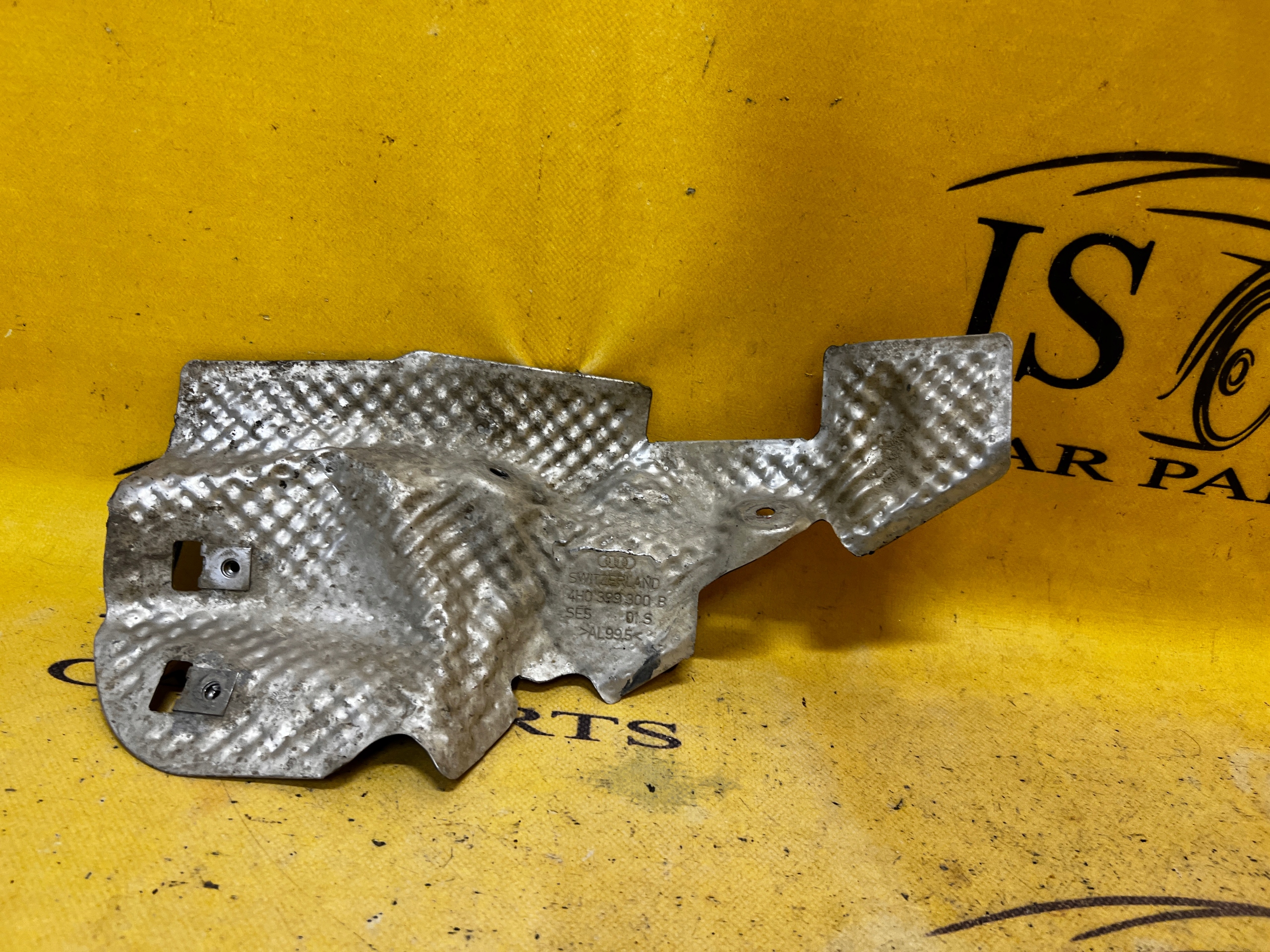 ЗАЩИТА ТЕРМИЧЕСКАЯ КАРОБКИ ПЛИТА AUDI A8 D4