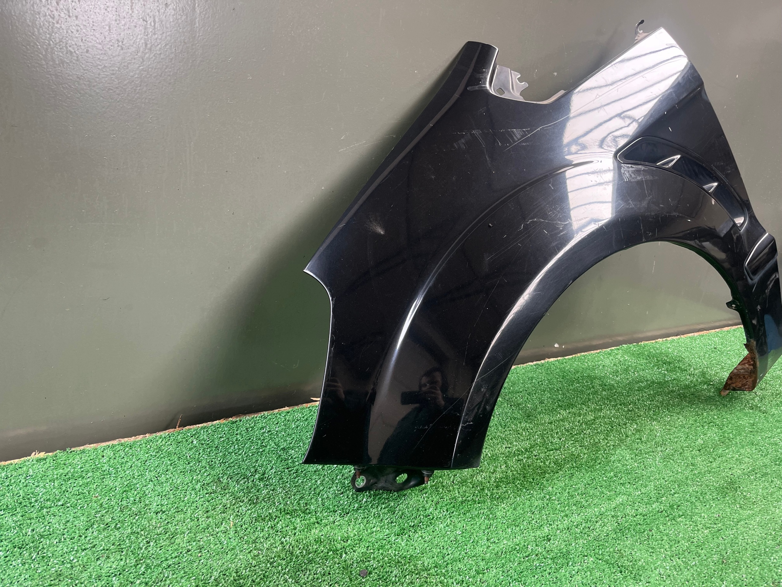 fender left front FORD S-MAX KOD LAKIERU G6