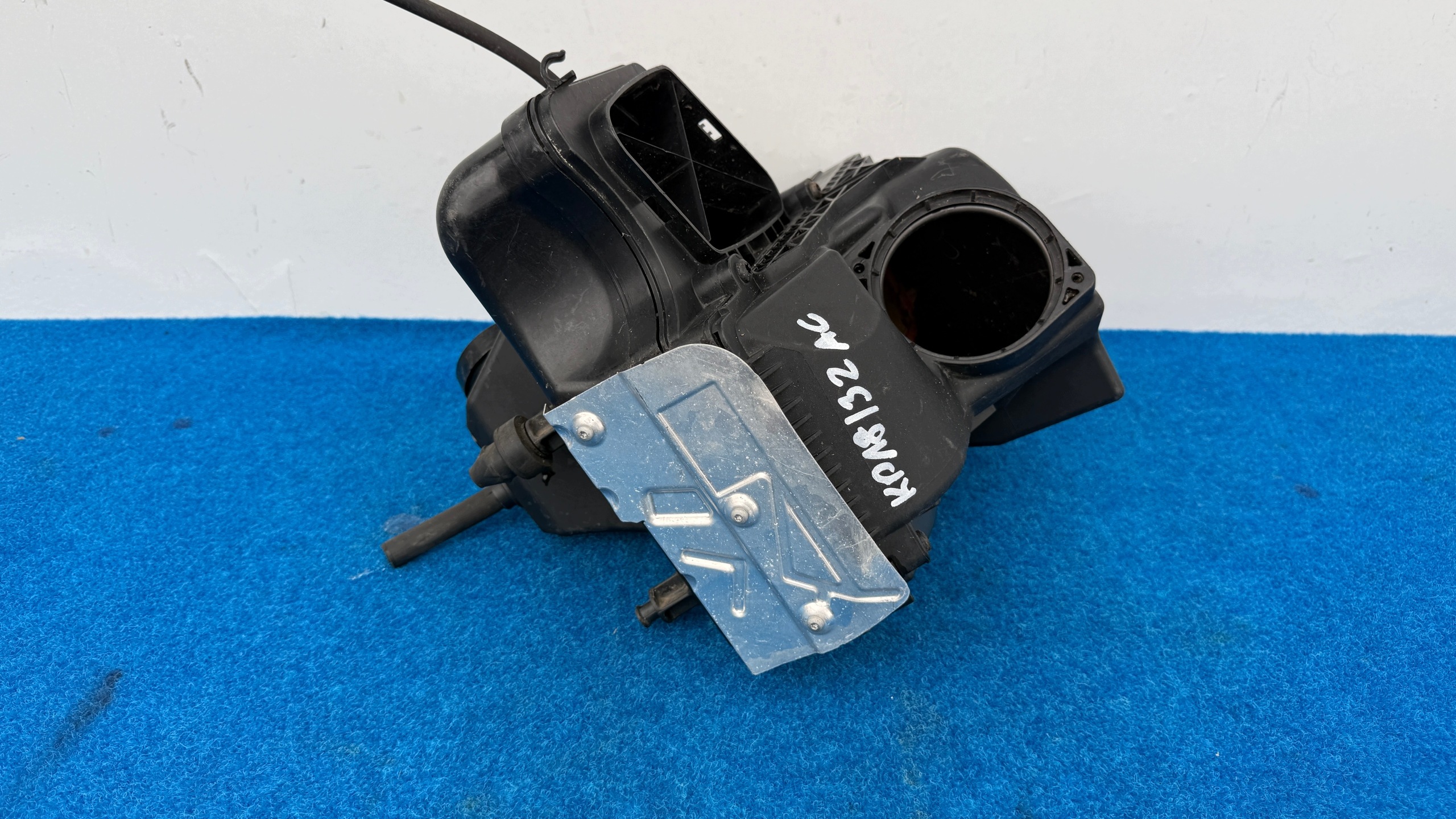 AUDI A4 B8 A5 8T FILTER luft Gehäuse 8K0133835BM KP18/32AC