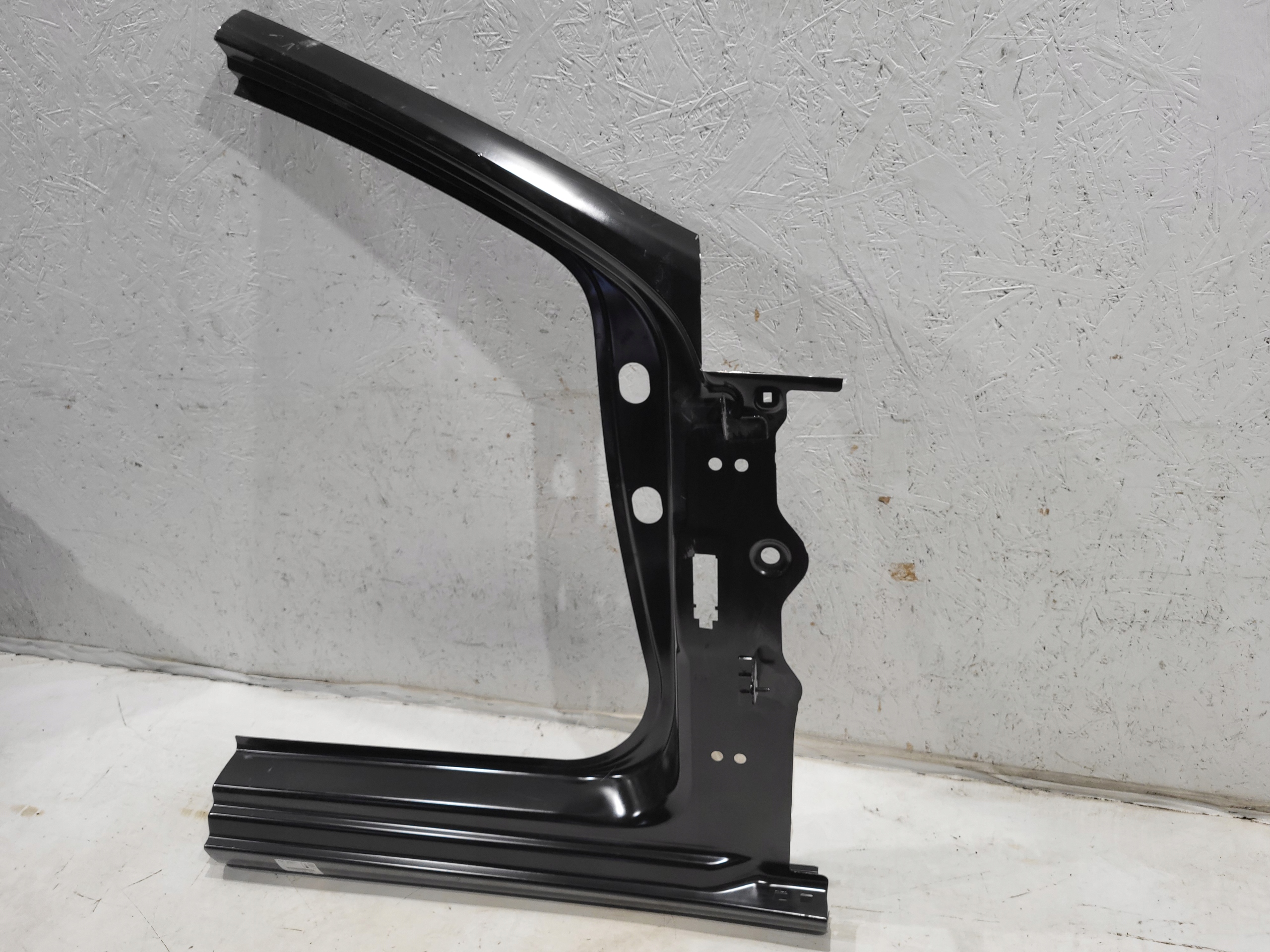 POSZYCIE PRZÓD PRAWE OPEL INSIGNIA B YR00675980 Numer katalogowy części PRÓG PRZÓD PRAWY OPEL INSIGNIA B