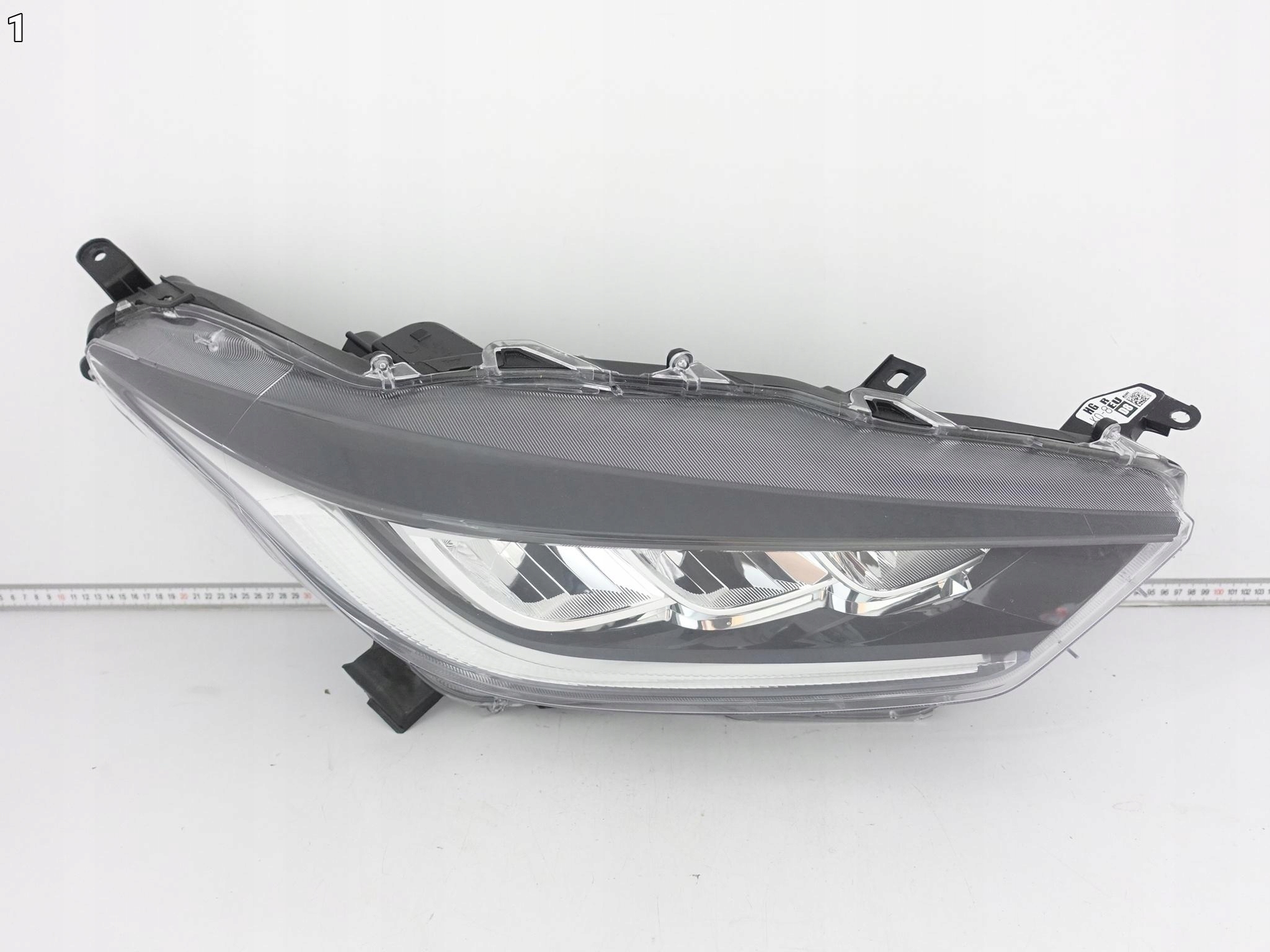 TOYOTA YARIS IV (4 GENERACJA) XP210 GR 20- light FULL LED right front EU