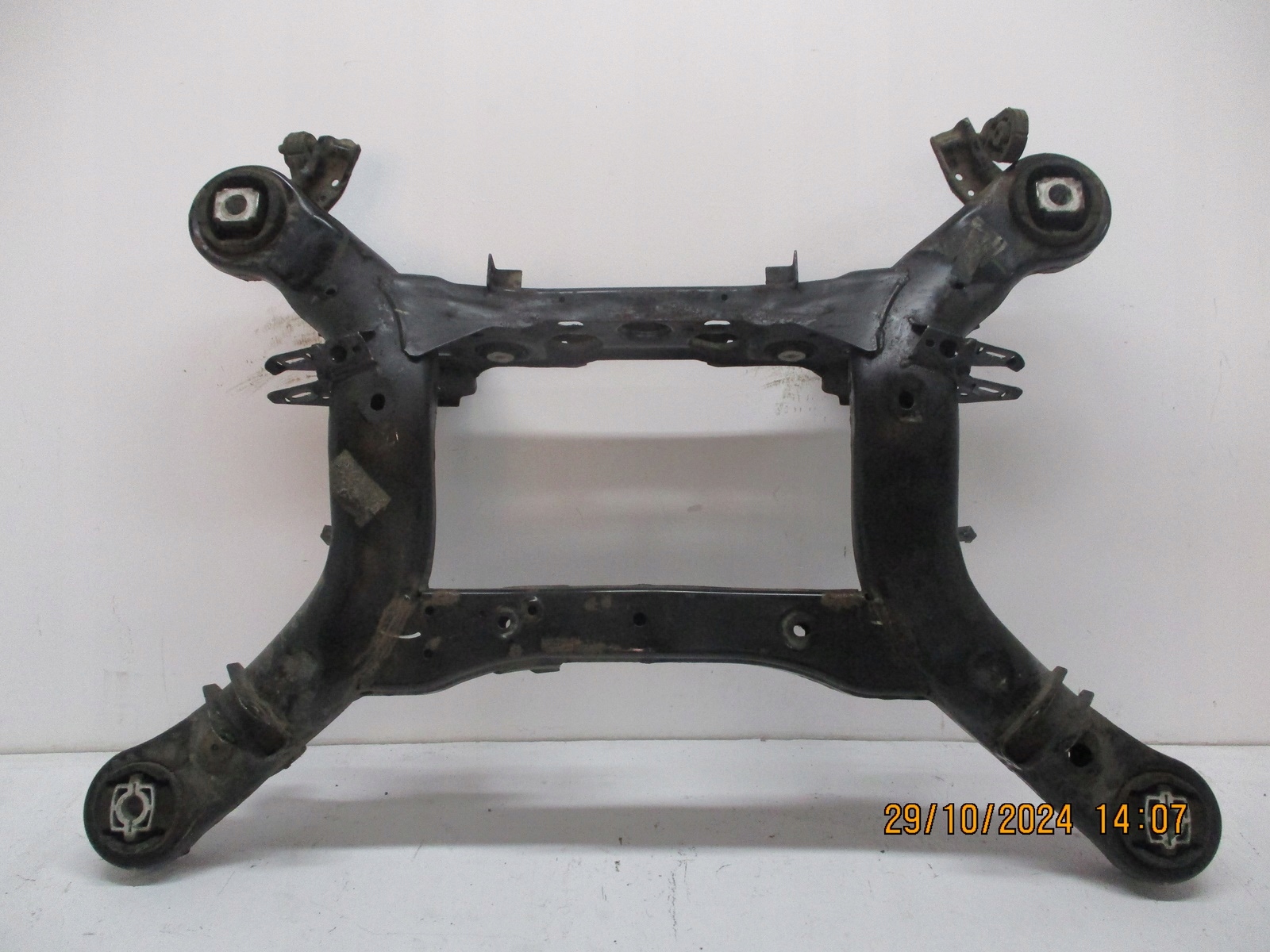 axle beam subframe axle beam rear part JEEP GRAND CHEROKEE