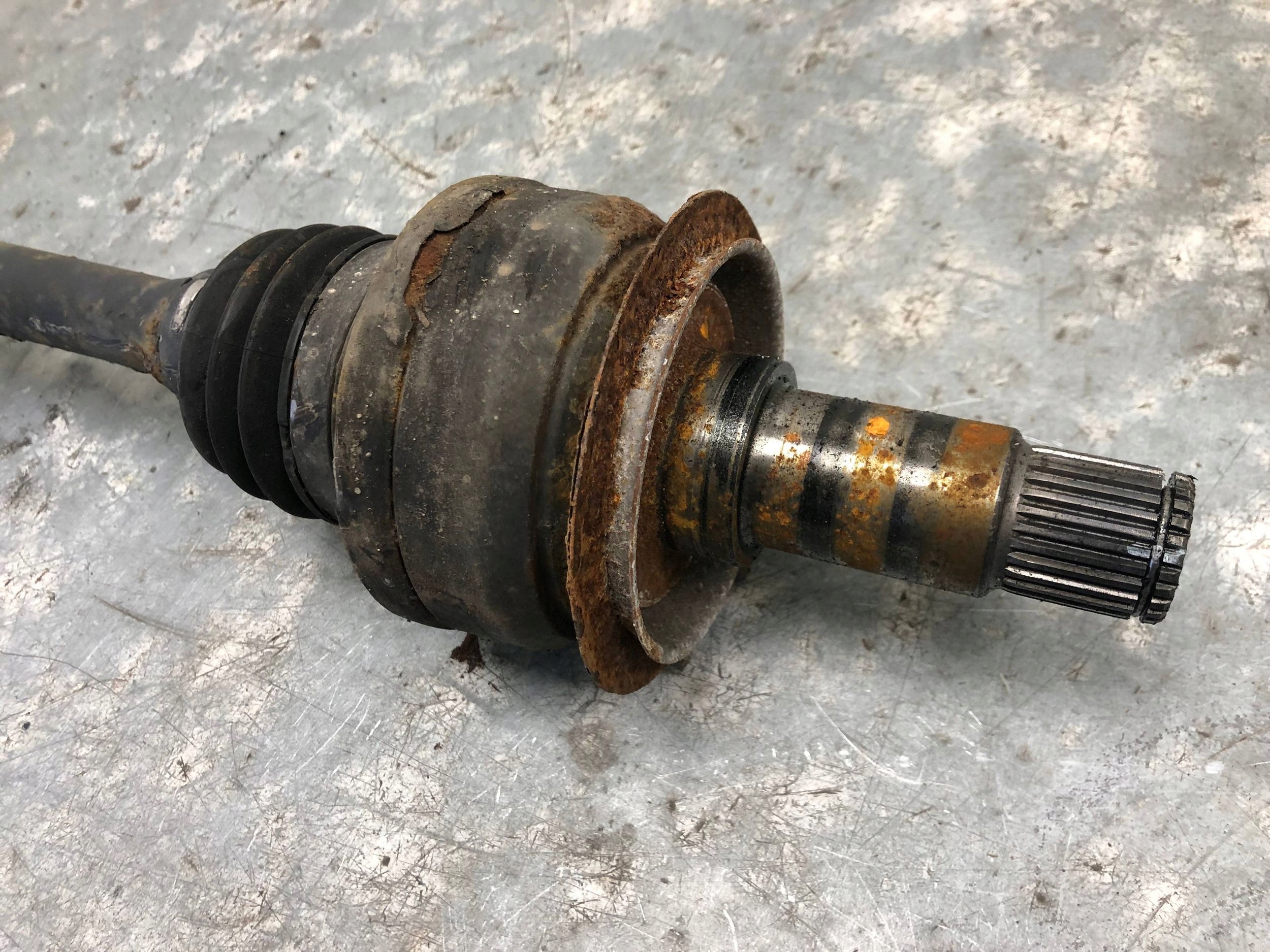 semi-axis rear part rear MERCEDES W204