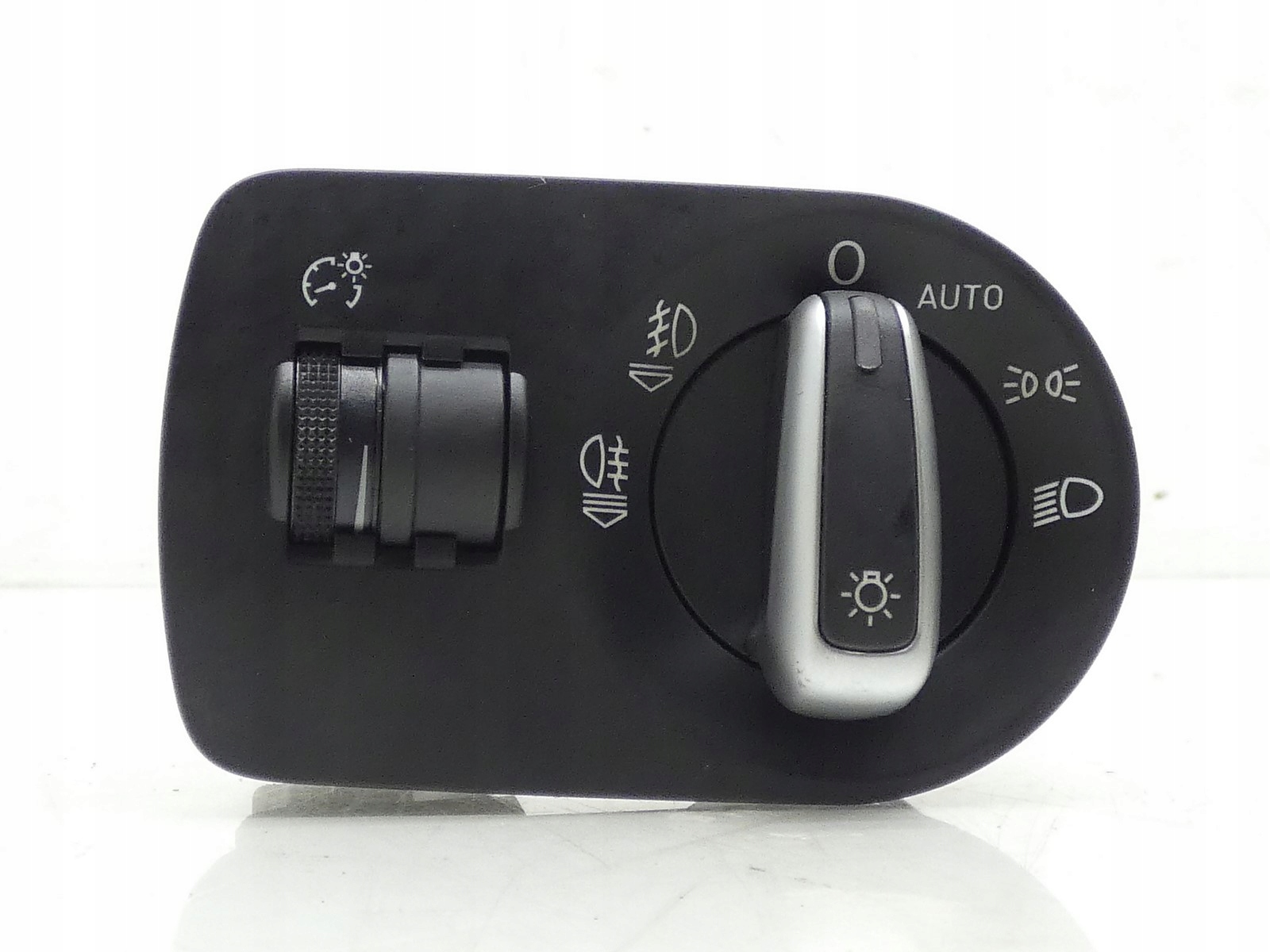 PANEL switch switch of the lights AUDI A1 8X Q3 8U 8X2941531AD