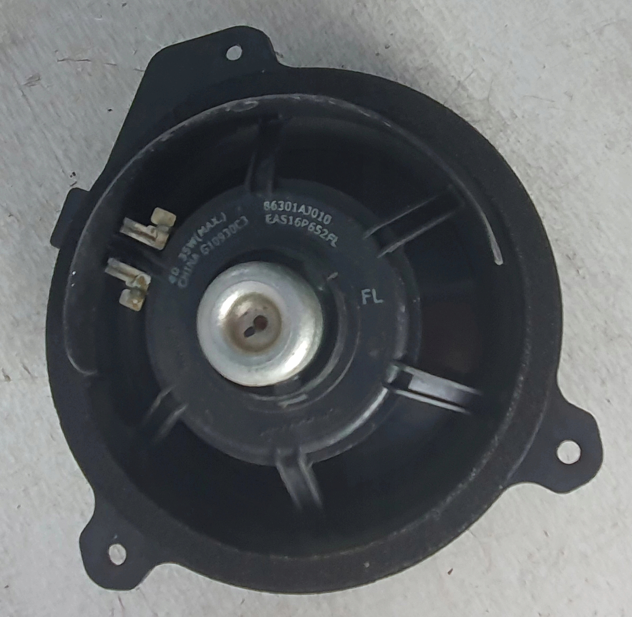 speaker right front subaru outback IV 09