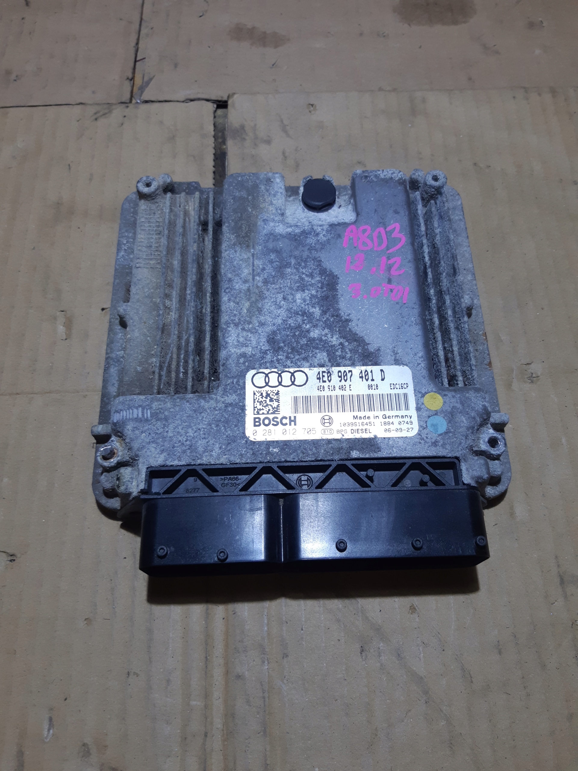 AUDI A8 D3 3.0 TDI Ordinateur Unité de contrôle Moteur 4E0907401D