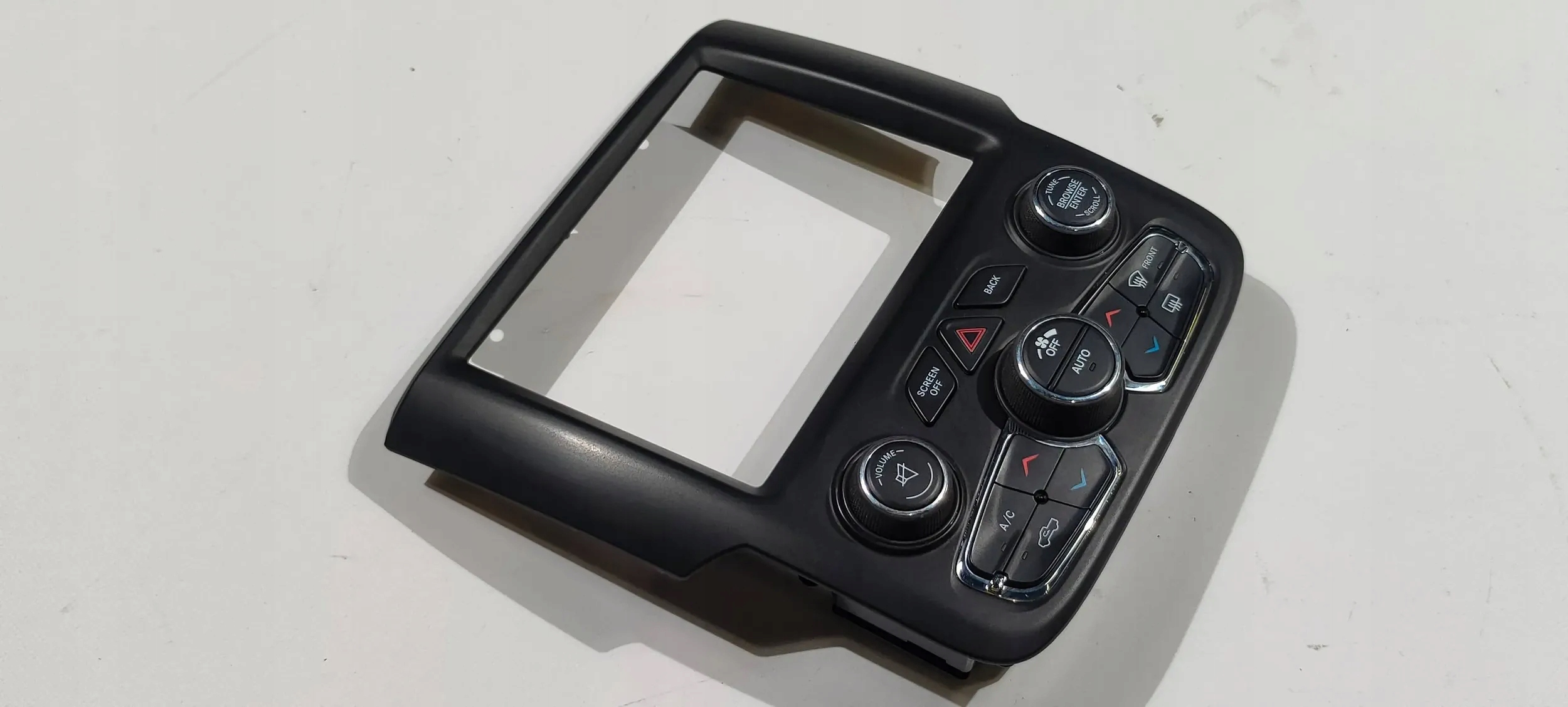 Châssis wyswietlacza Unite commande clima Dodge Ram 2013