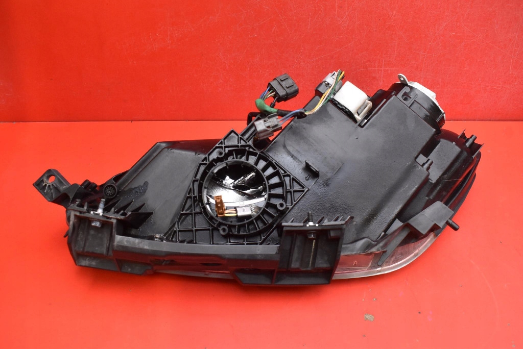 REFLEKTOR right light front XENON EU EH10-51030 MAZDA CX-7 LIFT 09-12