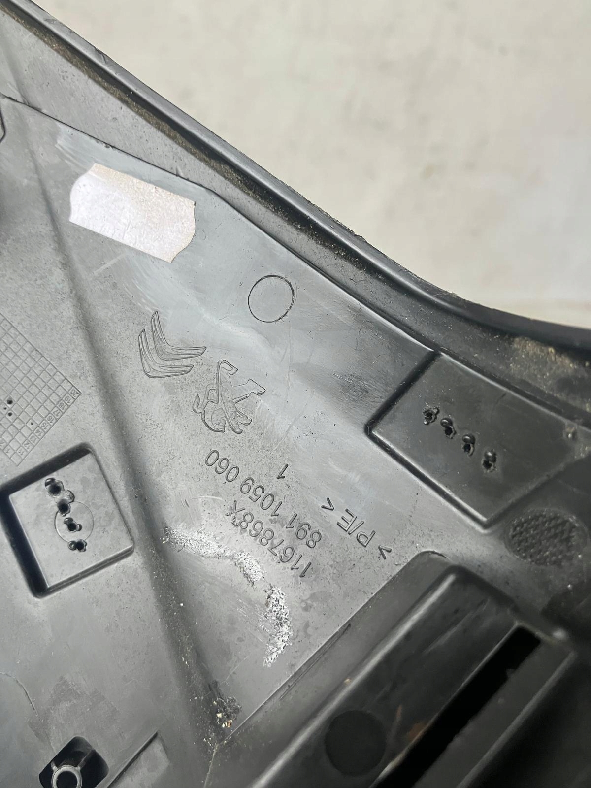 cover side seat left front CITROEN C4 PICASSO II #261