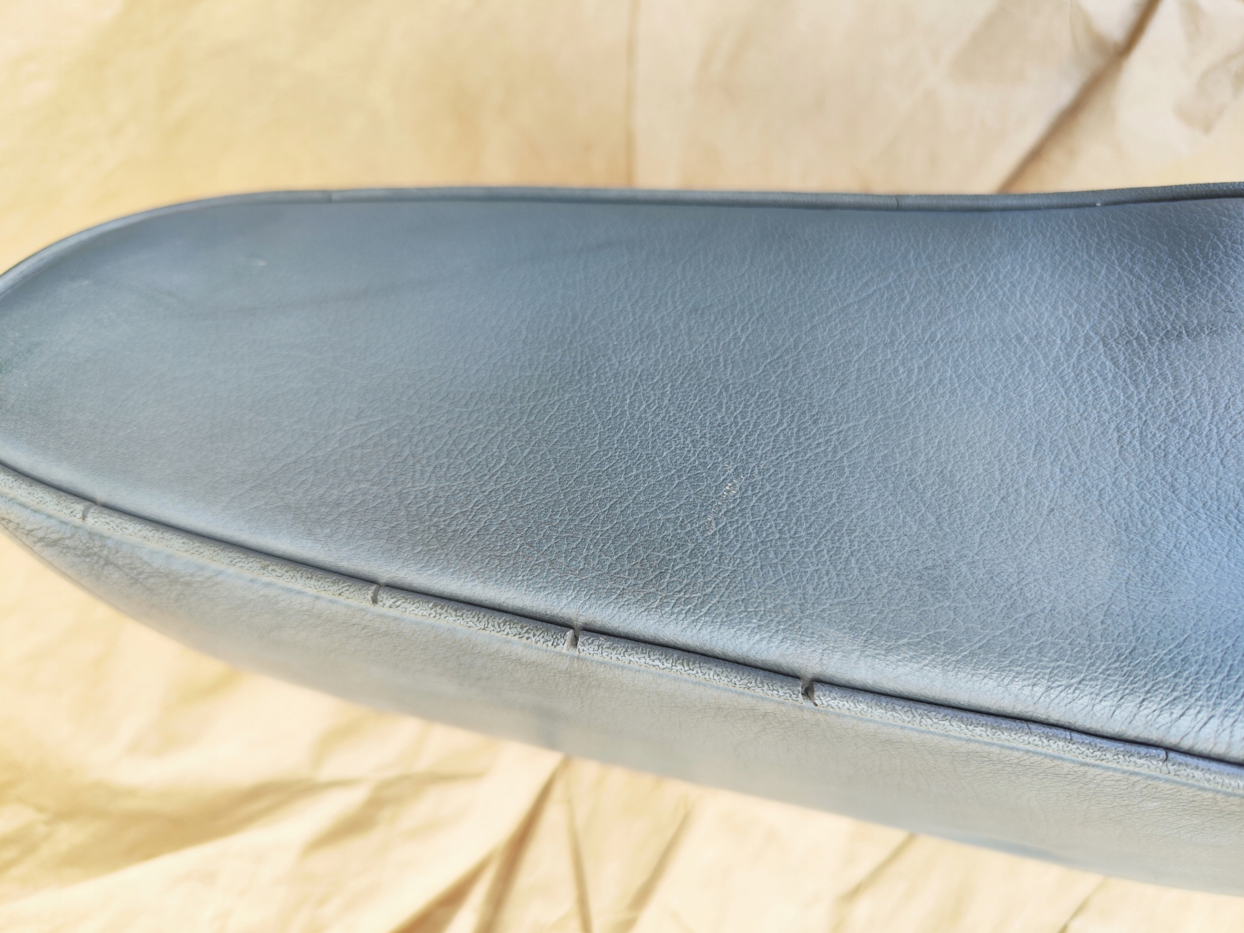 mercedes w124 armrest front sedan kombi front seat