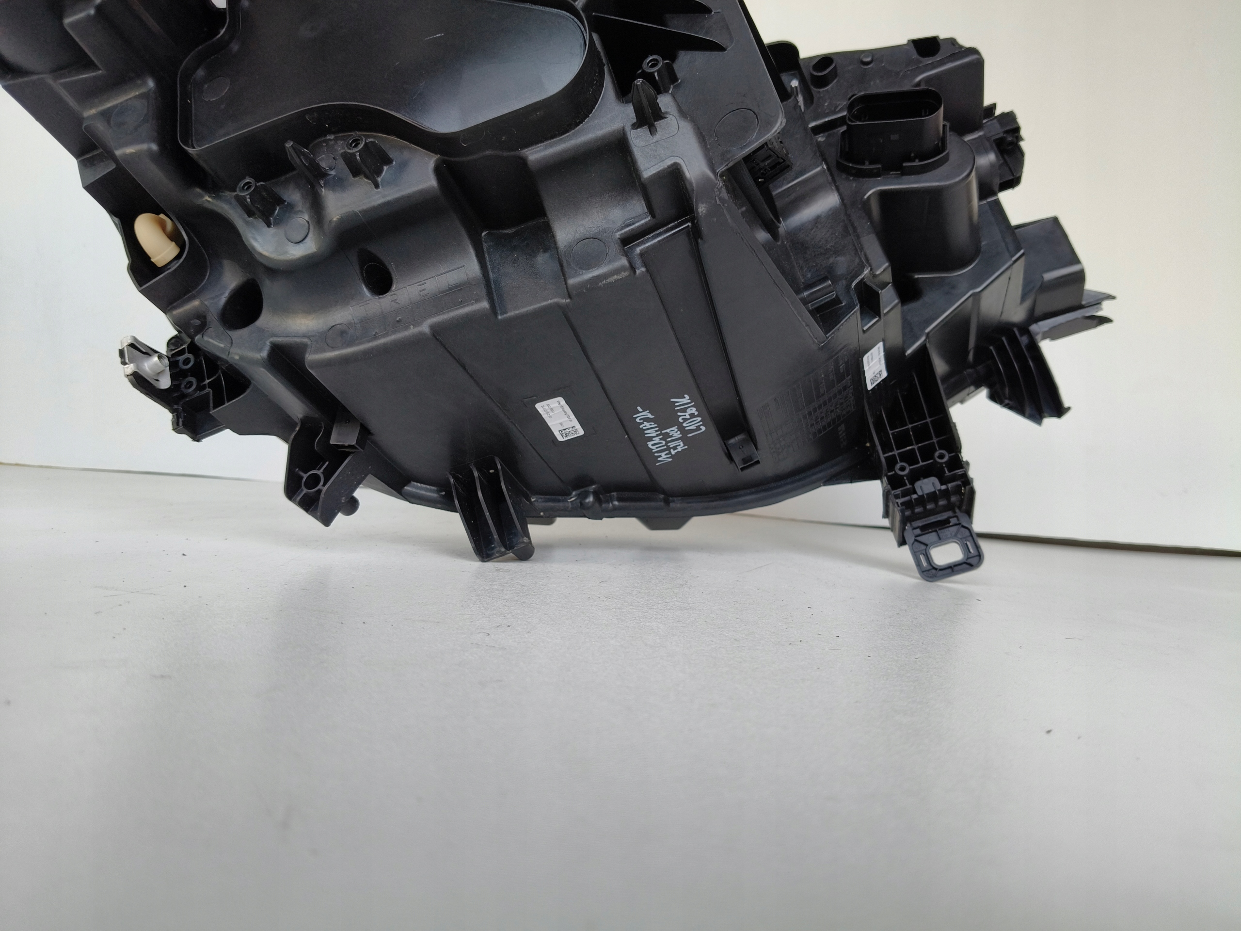 light left REFLEKTOR AUDI A6 C6 4F 4F0 04-08 XENON positioning