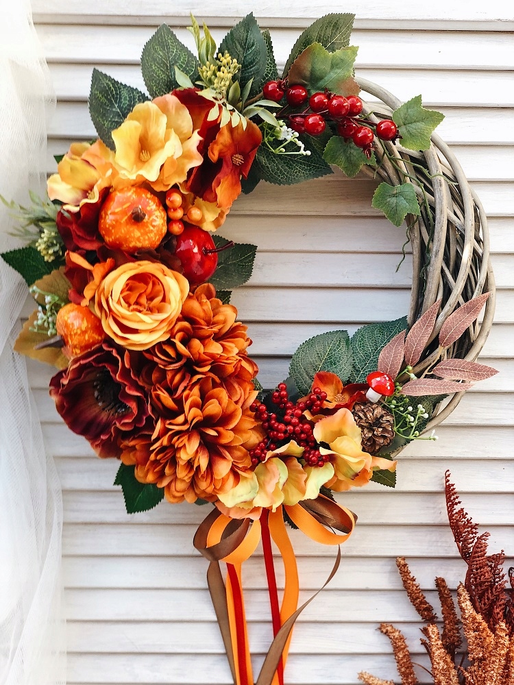 WIANEK JESIENNY NA DRZWI KWIATOWY WIENIEC STROIK WIKLINOWY DYNIE Marka inna