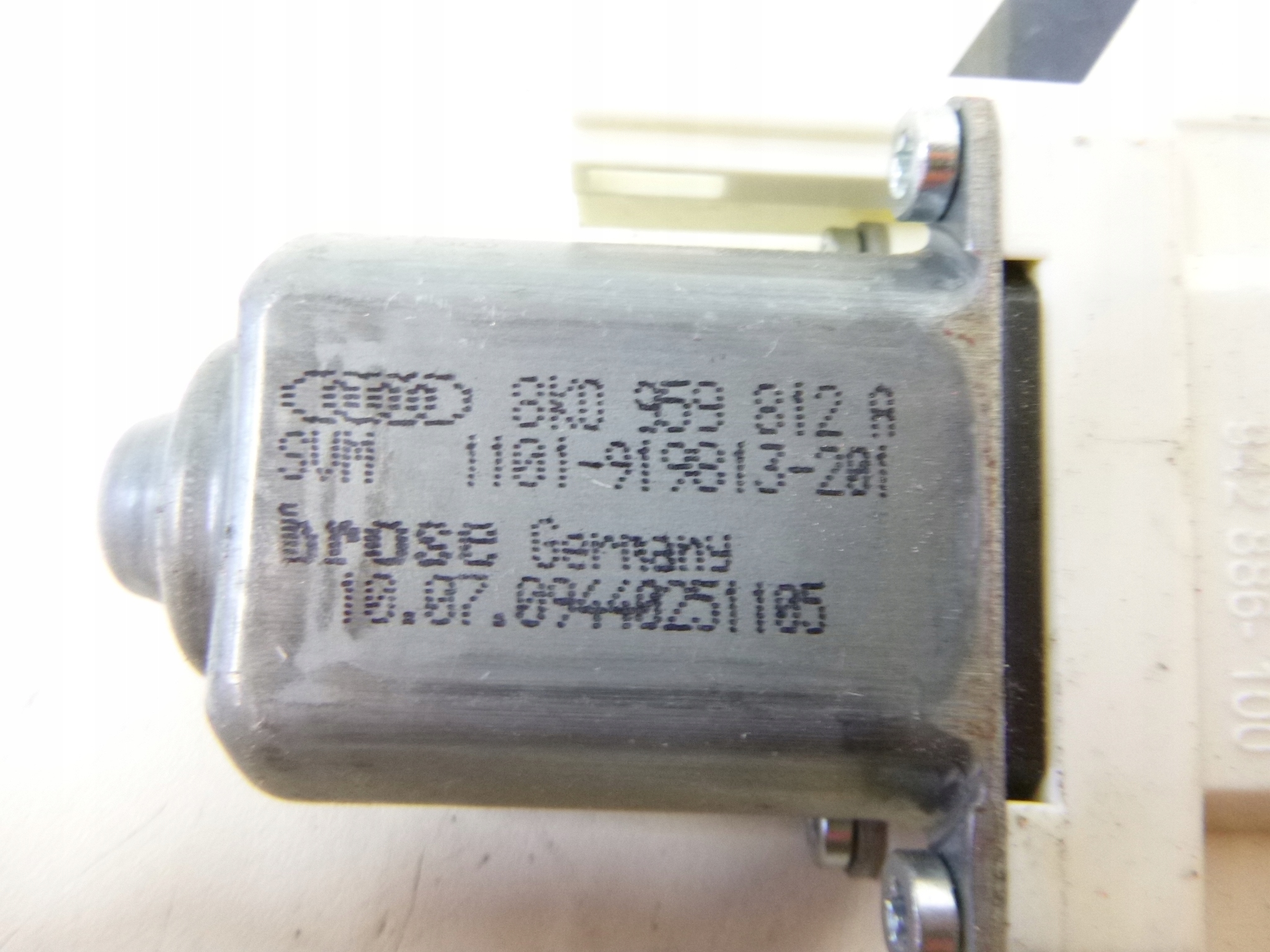 Micro moteur Vitre Arrière Droite Audi A4 B8 8K0959812A