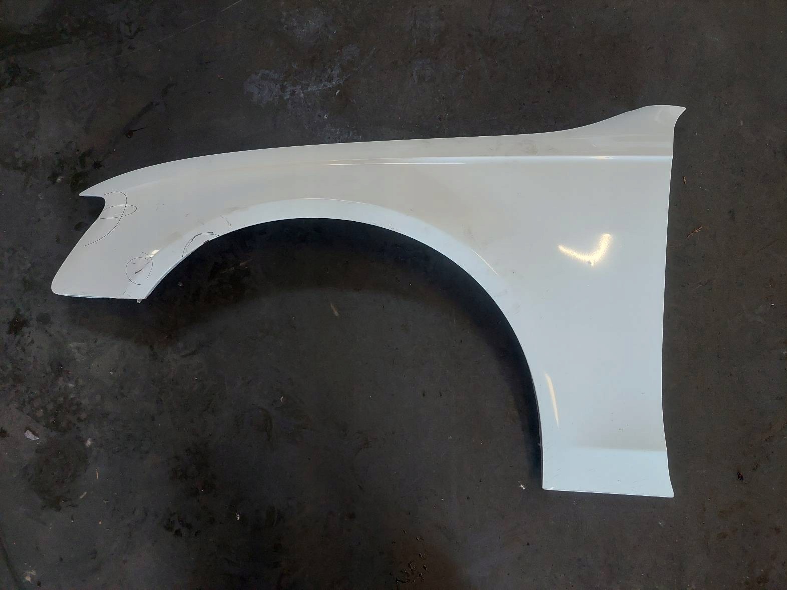 complete front bonnet bumper light BI-XENON AUDI A4 B8 LY9C