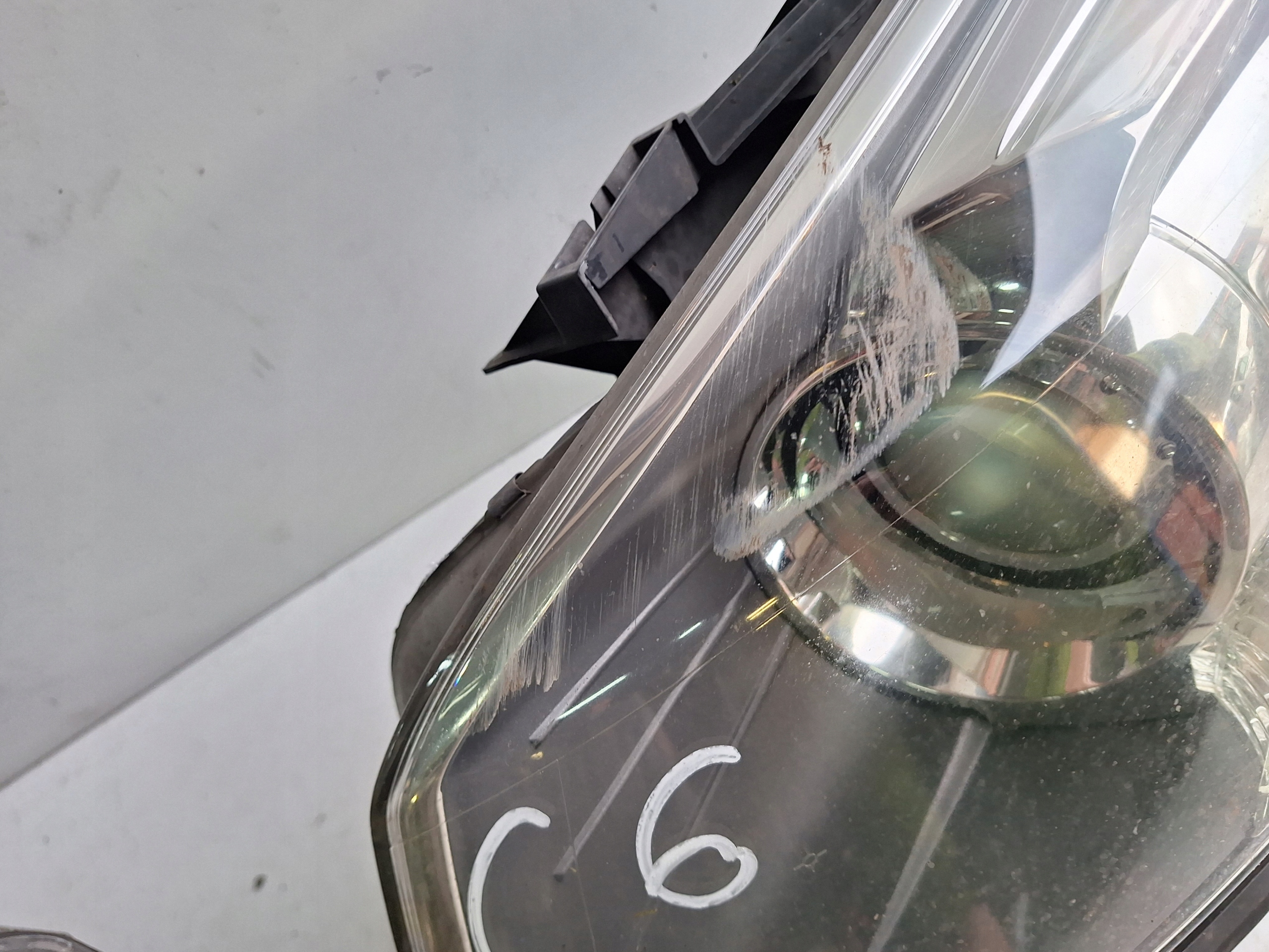 CITROEN C6 05-12 light right XENON UK