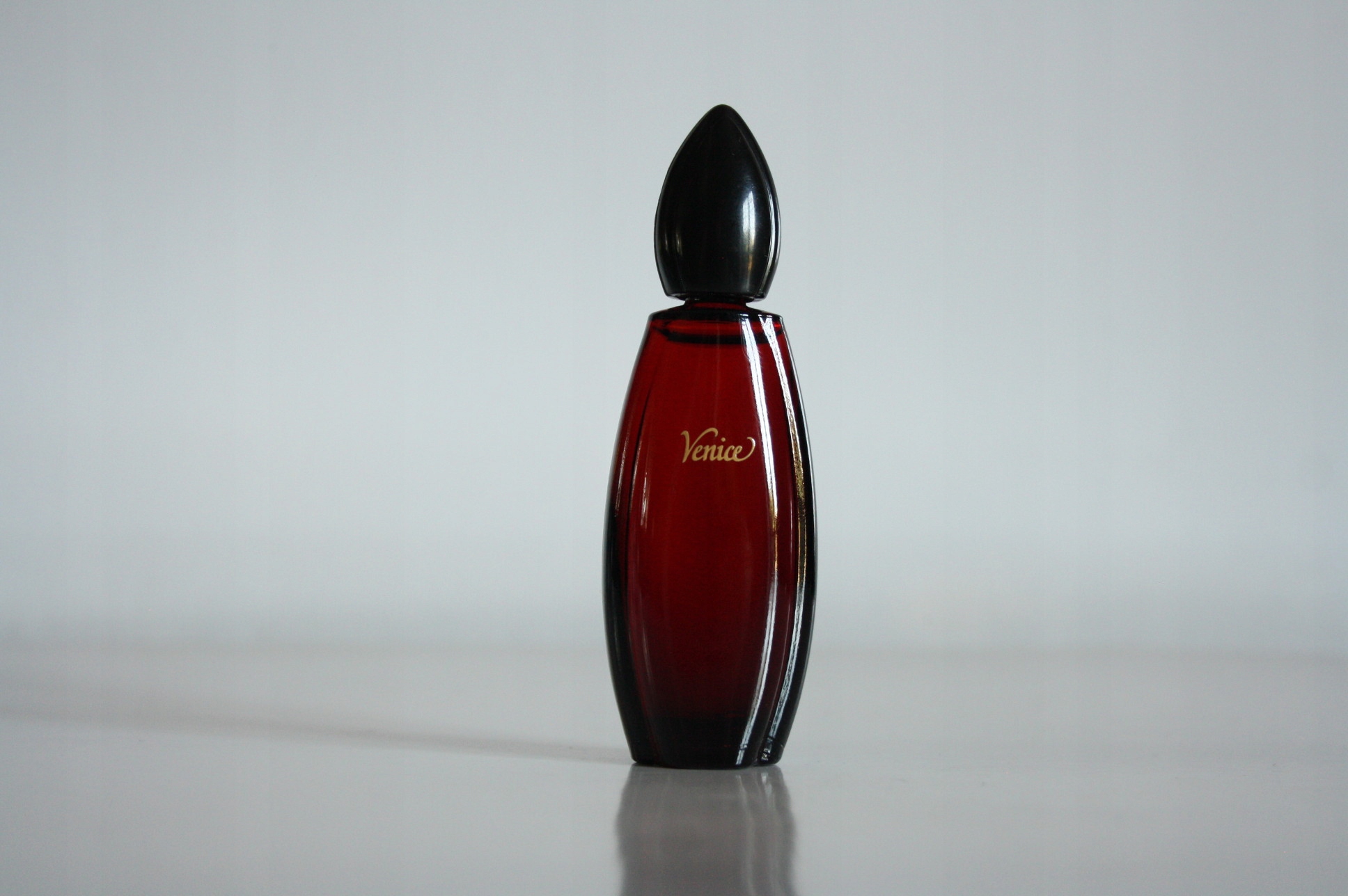 PERFUMY KOLEKCJONERSKA MINIATURA YVES ROCHER VENICE EDT (7,5 ML)