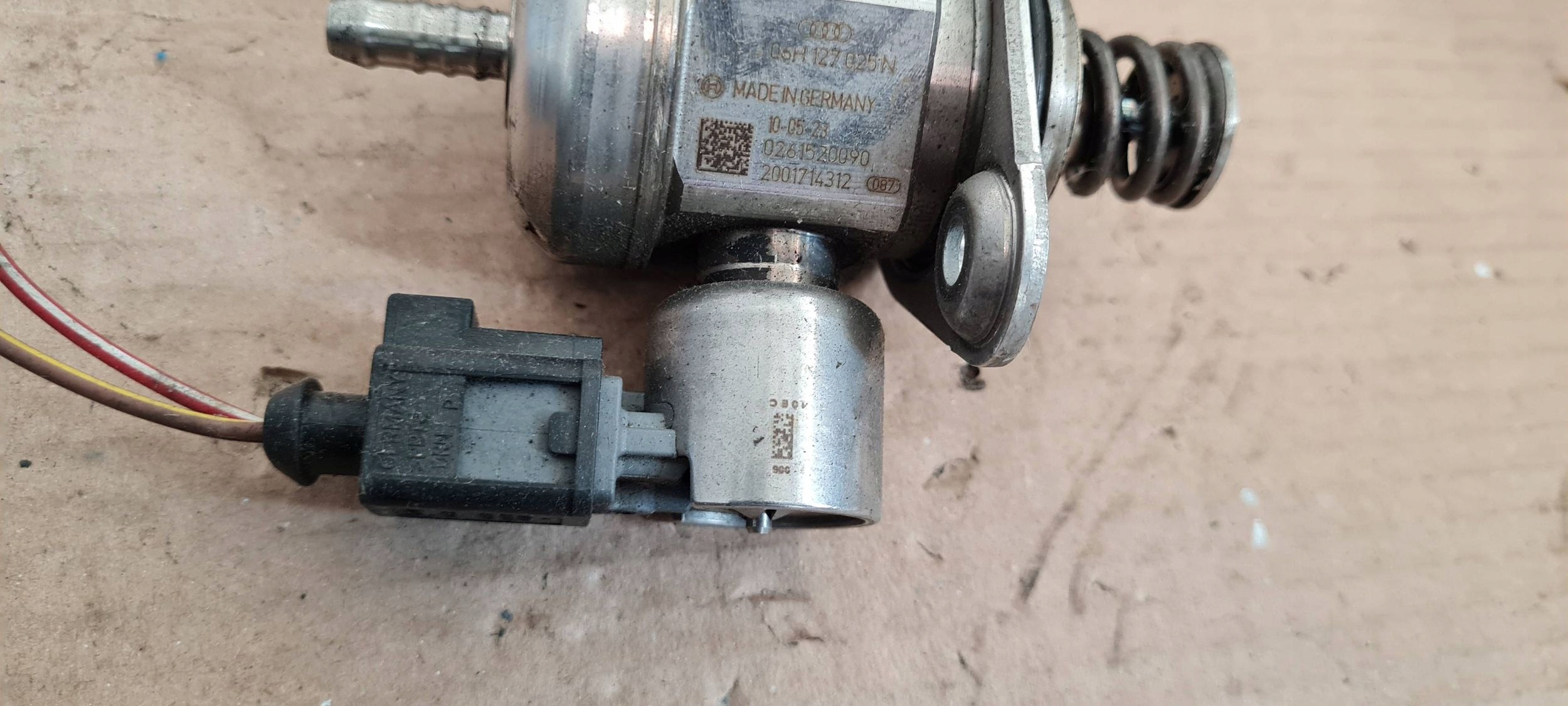 A4 B8 A5 feed pump 1.8 2.0 TFSI CDH 06H127025N