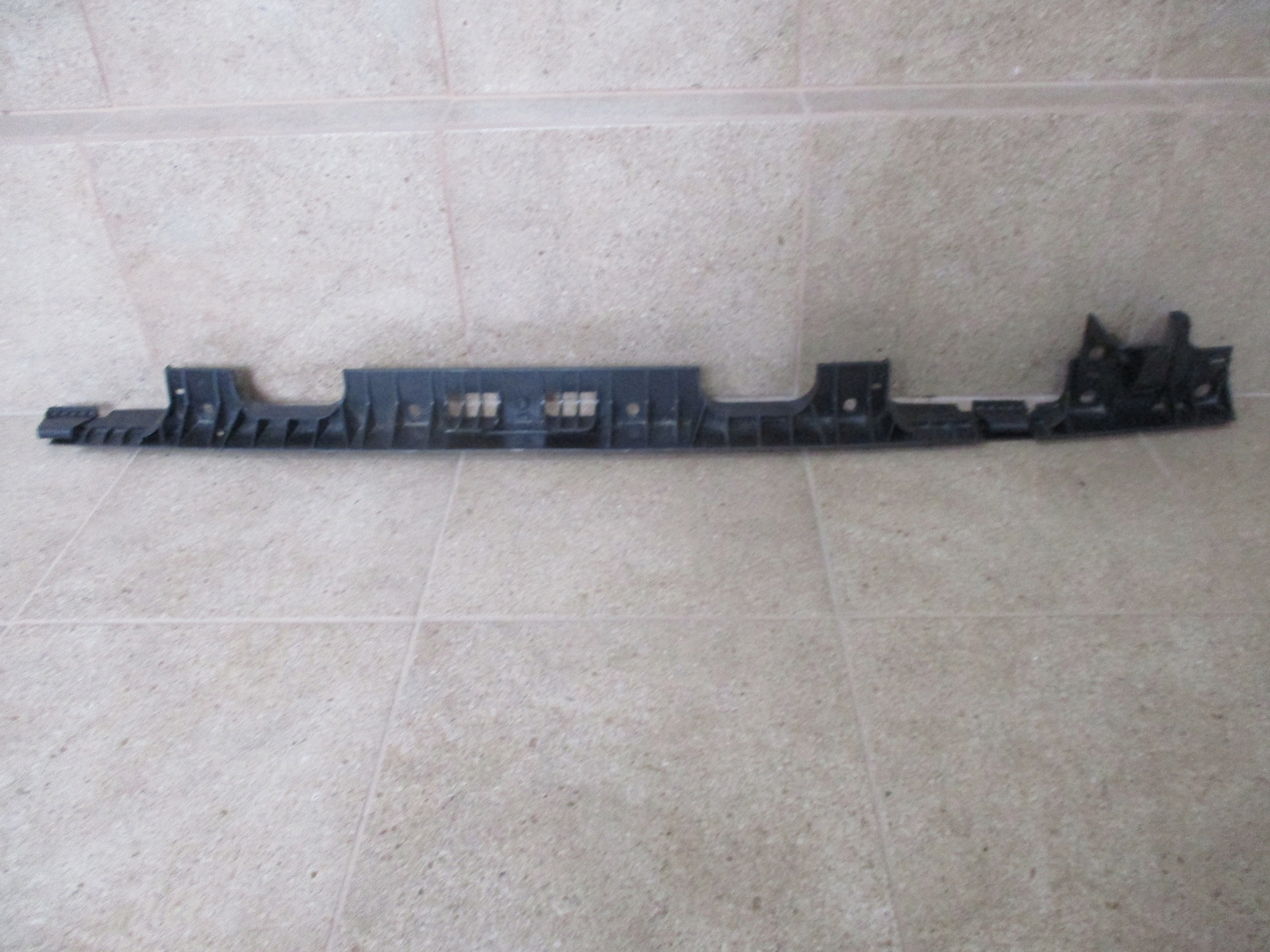 support central of a bumper rear part VW T5