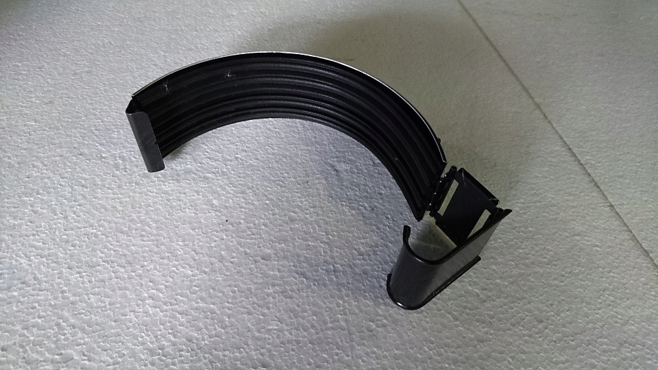 RSK/KLAMRA 150 CZARNA/SVRT LINDAB