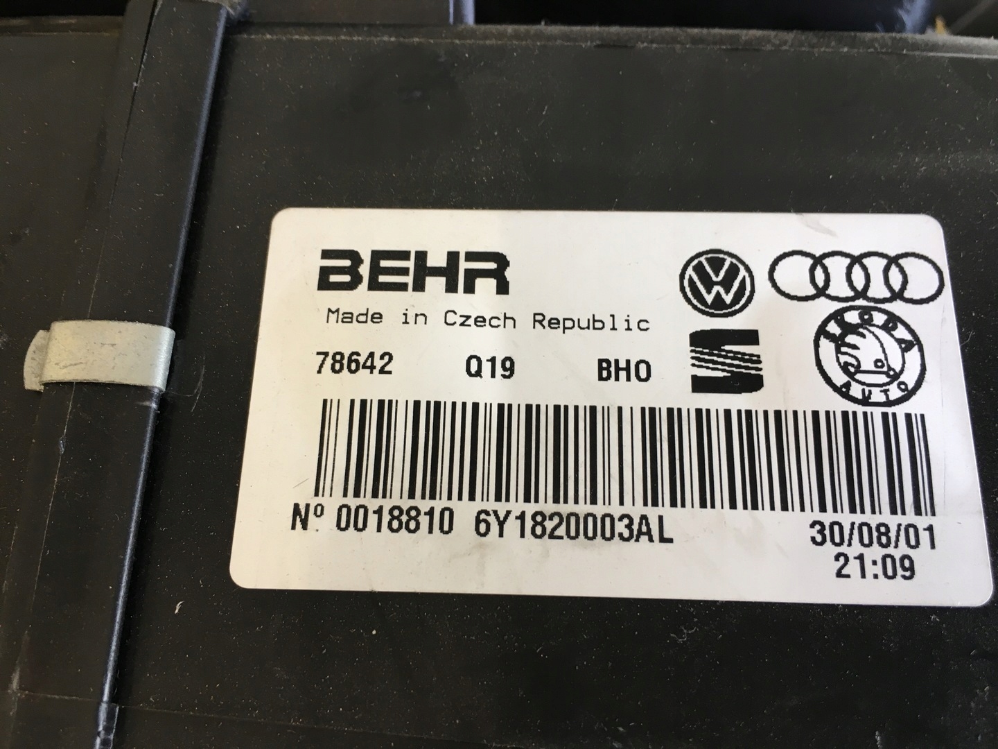 SKODA FABIA I HB радиатор отопителя с европа 6Y1820003AL