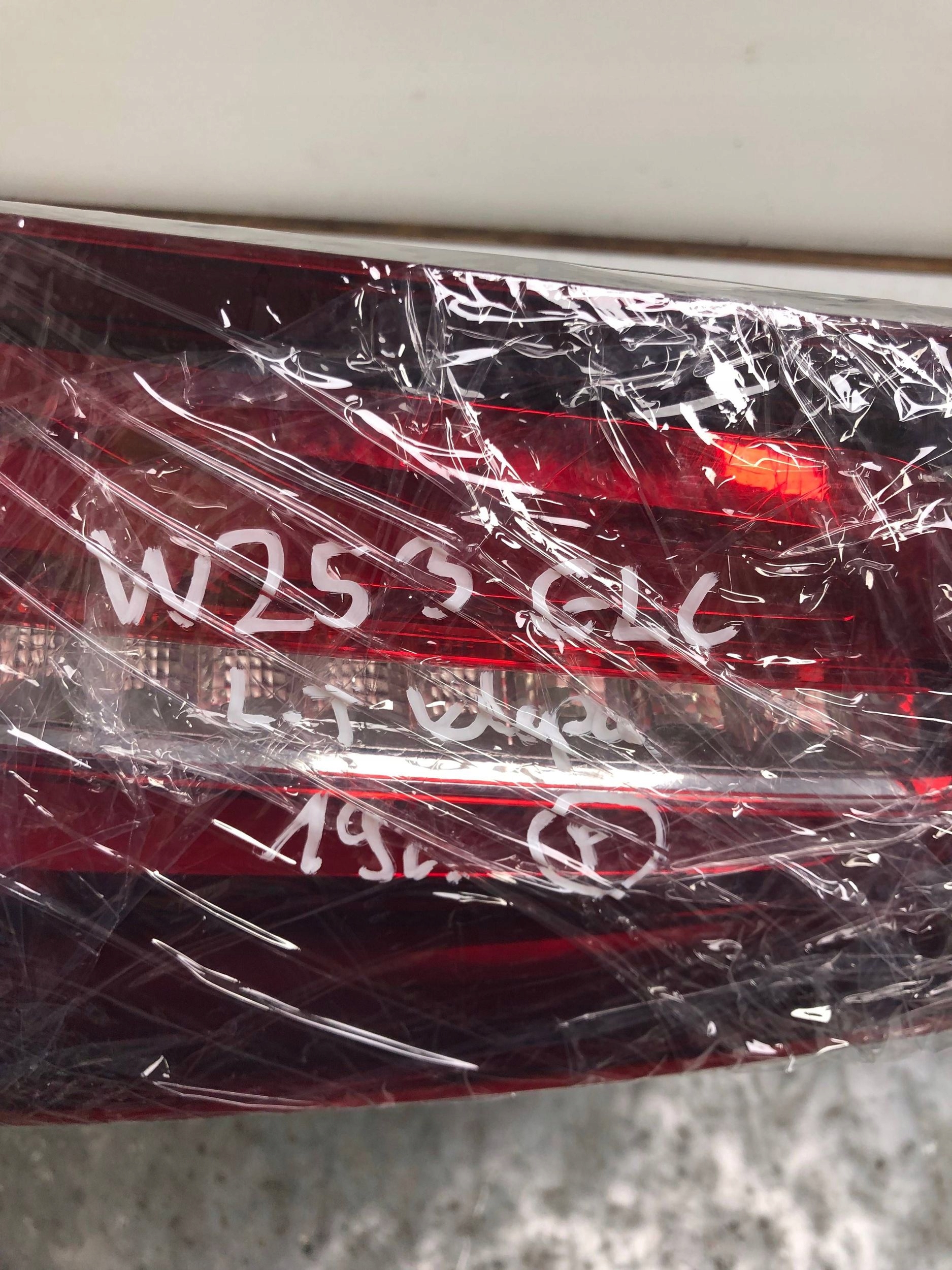 light left rear part MERCEDES W253 X253 GLC A2539067700