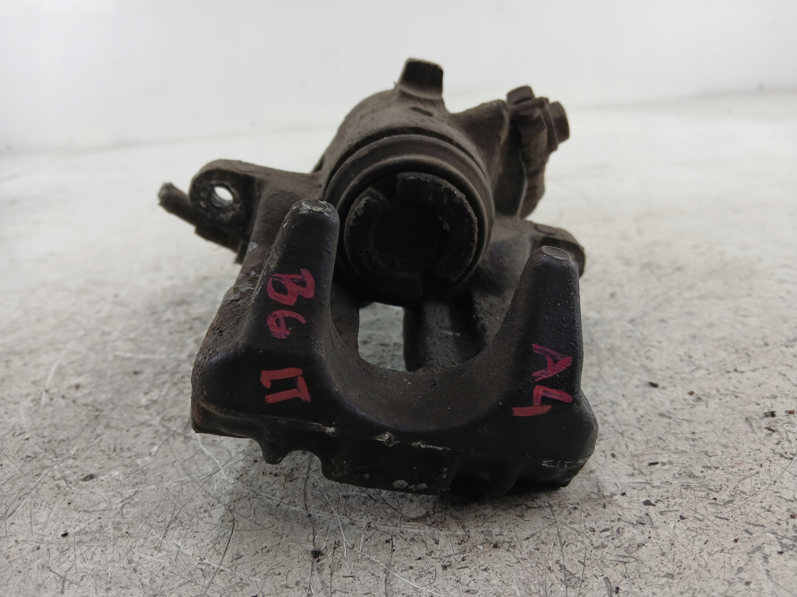 AUDI A4 B6 caliper brake rear part left rear part