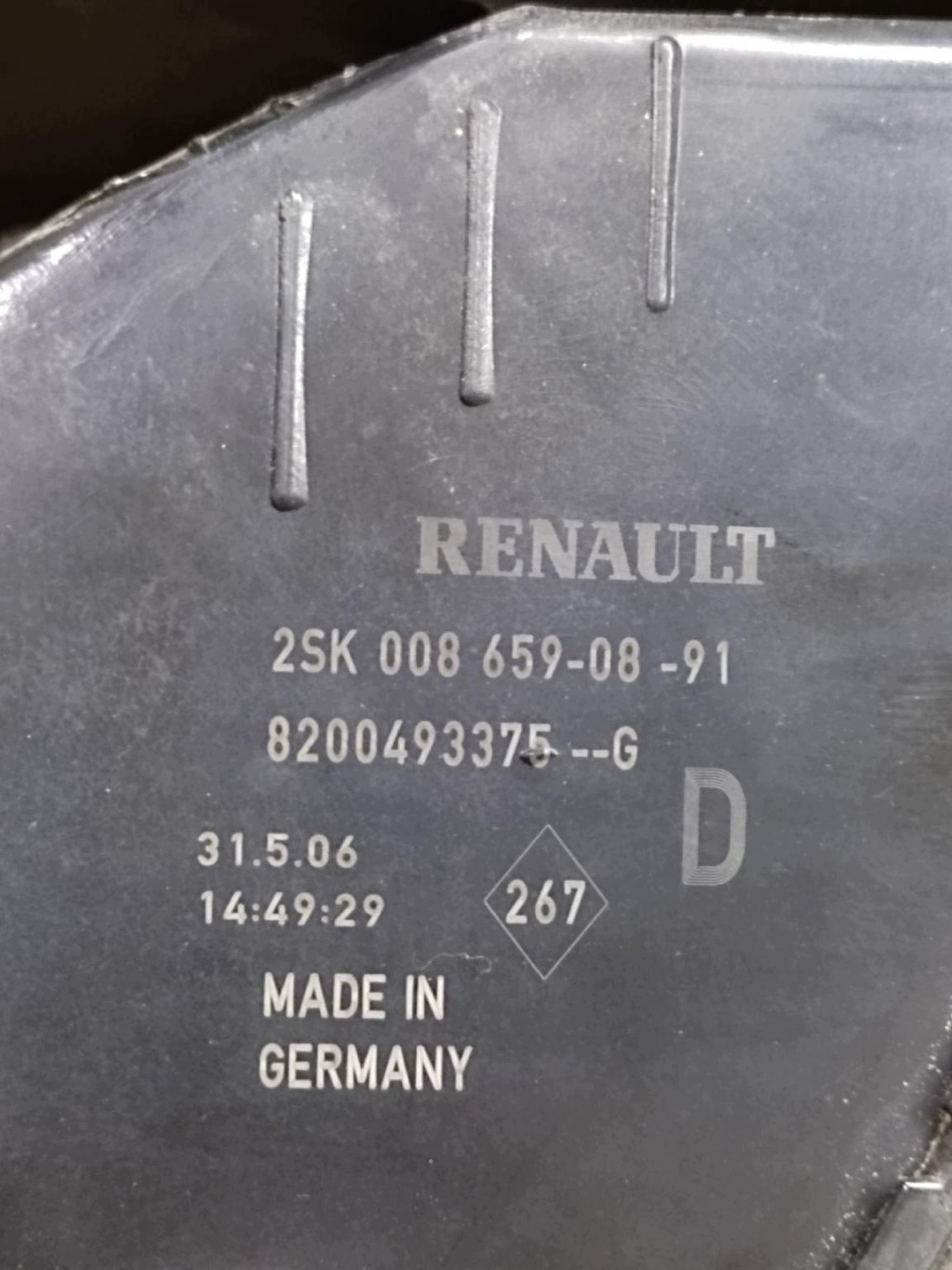 RENAULT SCENIC II light right rear part 8200493375