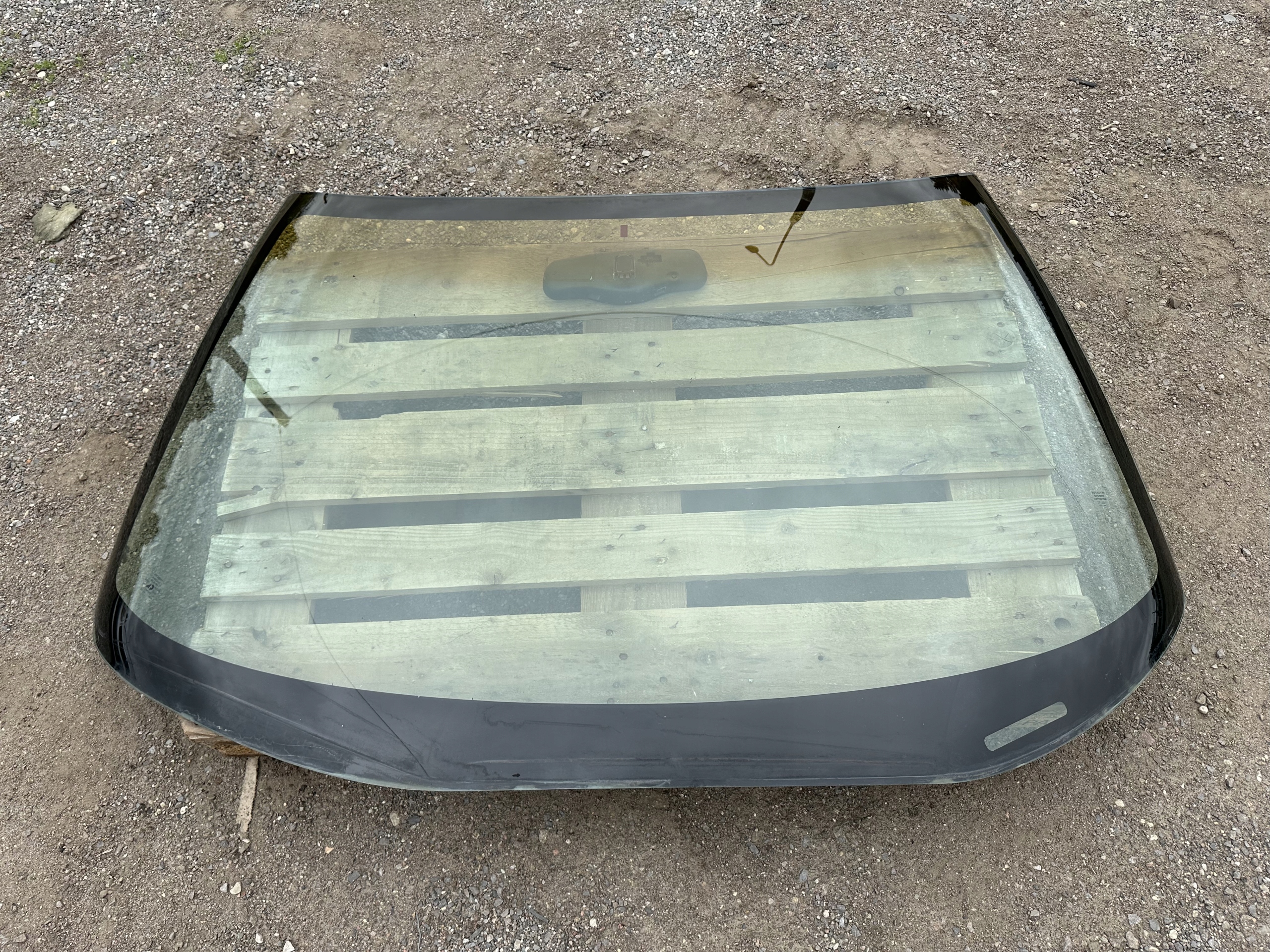window iron front front Chevrolet Corvette C5 1997 - 2004