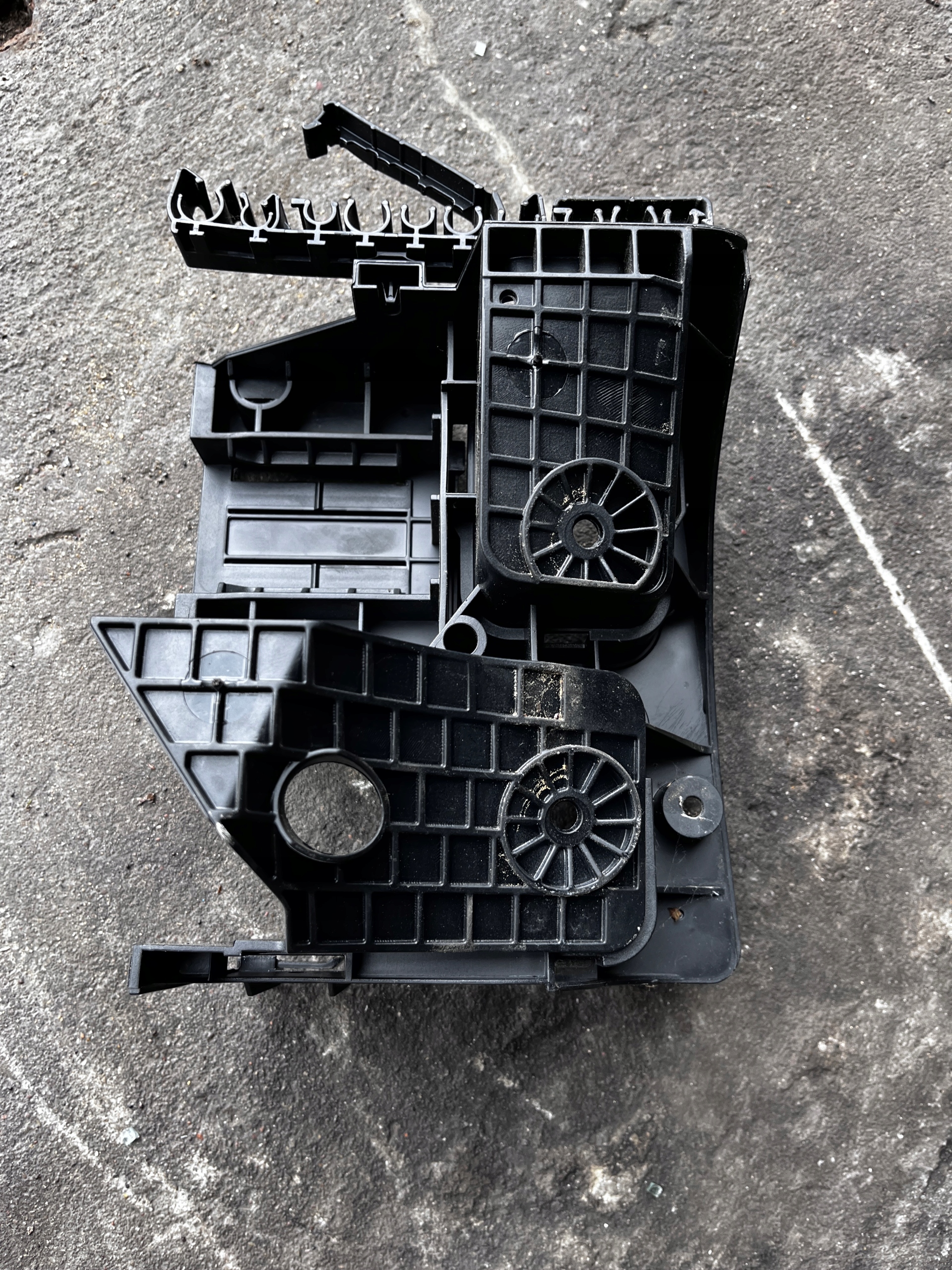 16 VW AUDI PODSTAWA SKRZYNKI BEZPIECZNIKÓW 1K0907361C Numer katalogowy części 1K0907361C