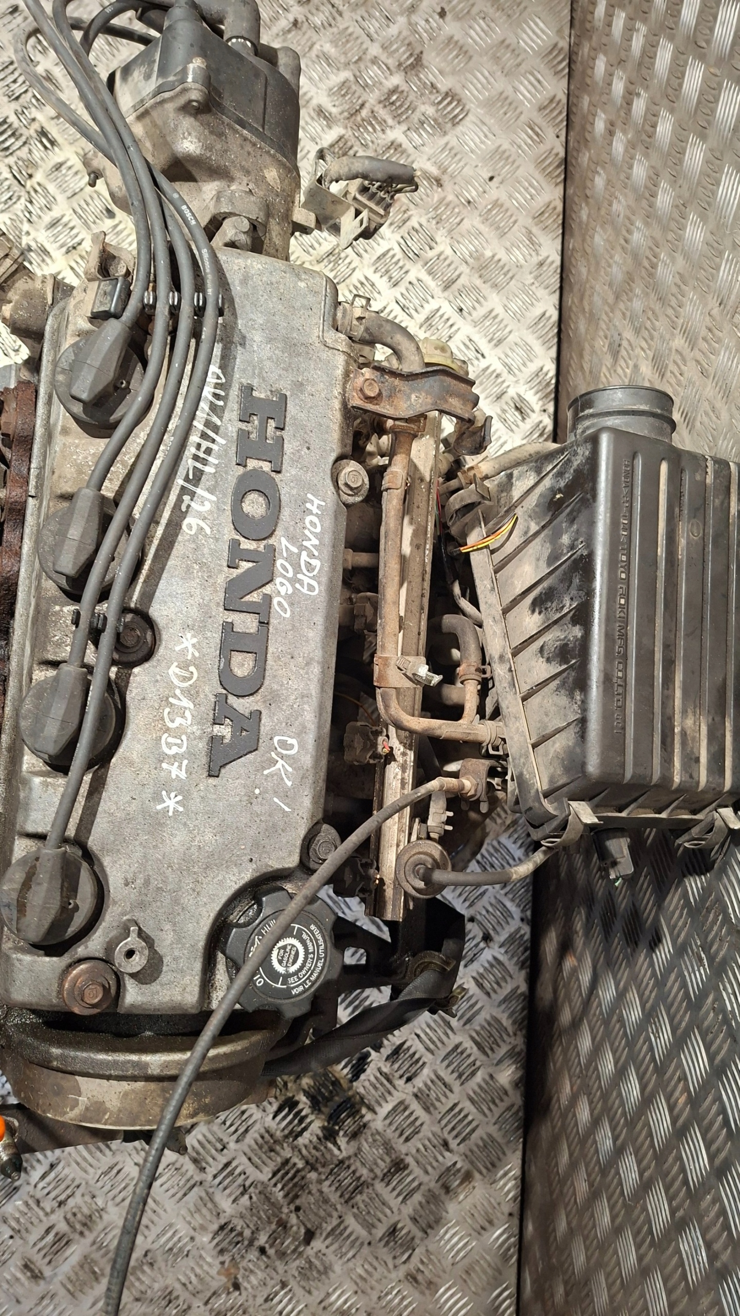 engine unprotected pillar HONDA LOGO 1.3 D13B7