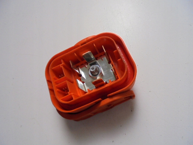 BEZPIECZNIK HYUNDAI KONA ELECTRIC 20 R Producent części Hyundai OE