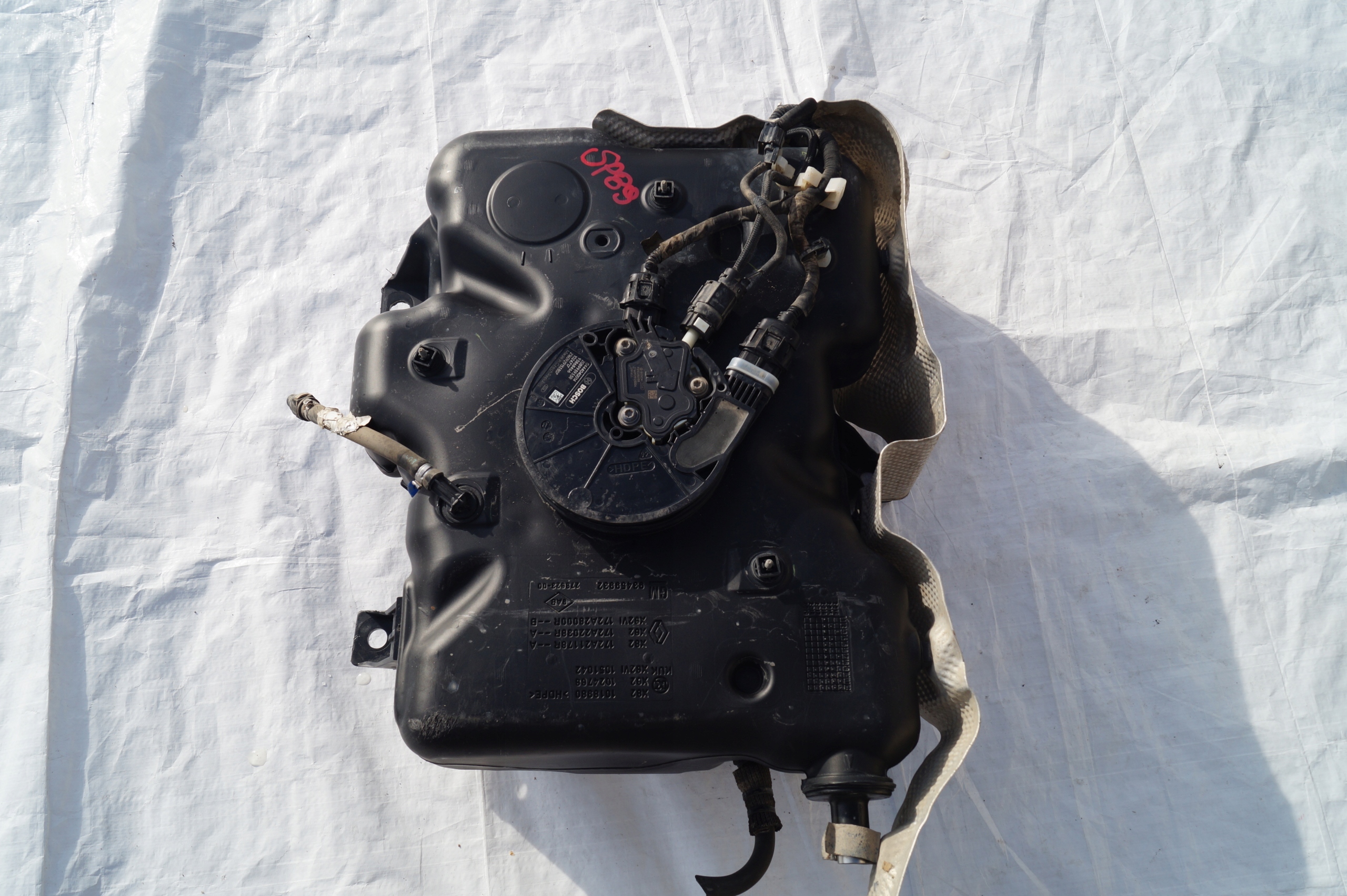 serbatoio Pompa ADBLUE RENAULT MASTER OPEL MOVANO 172A22038R 0444040014
