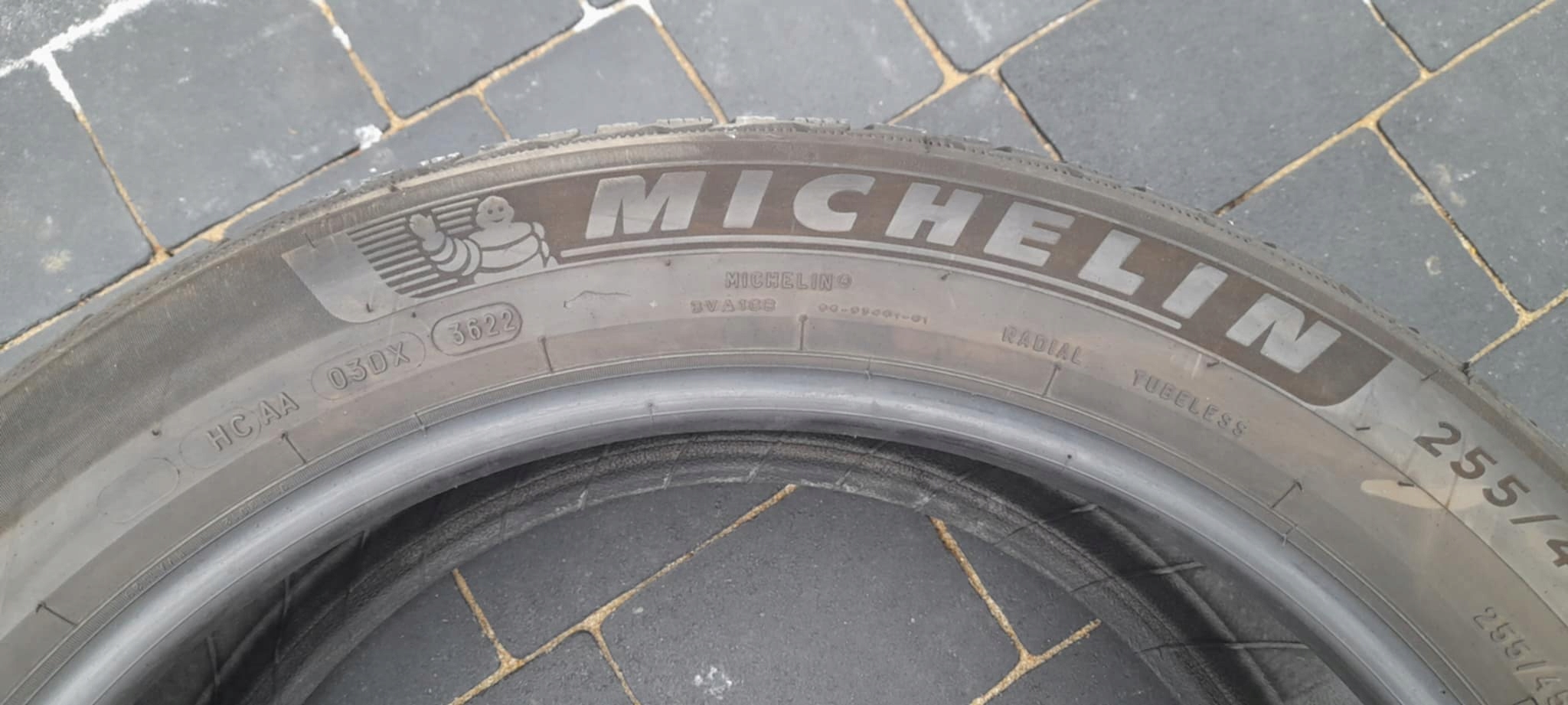 MICHELIN PILOT ALPIN 5 SUV 255/45R20 105V