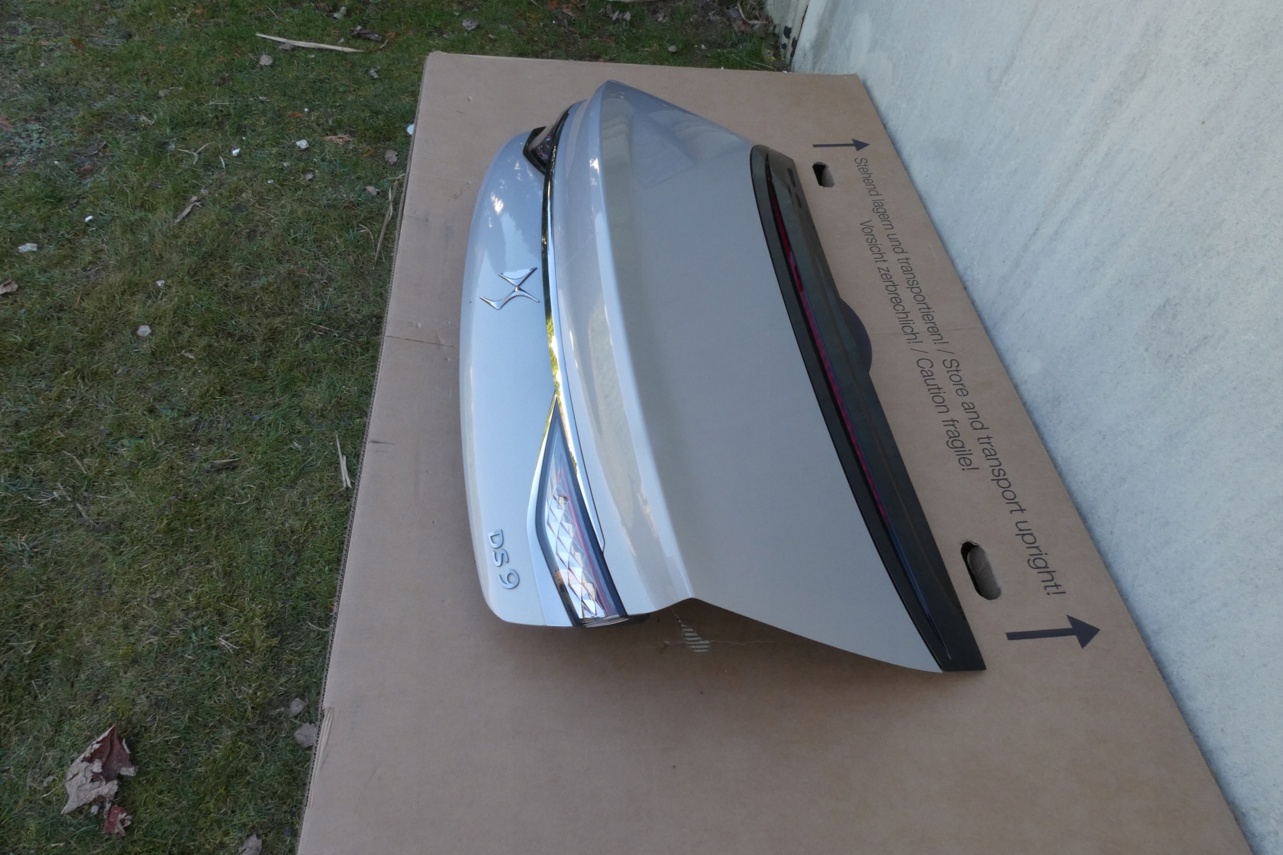 Citroen DS9 boot door EPH