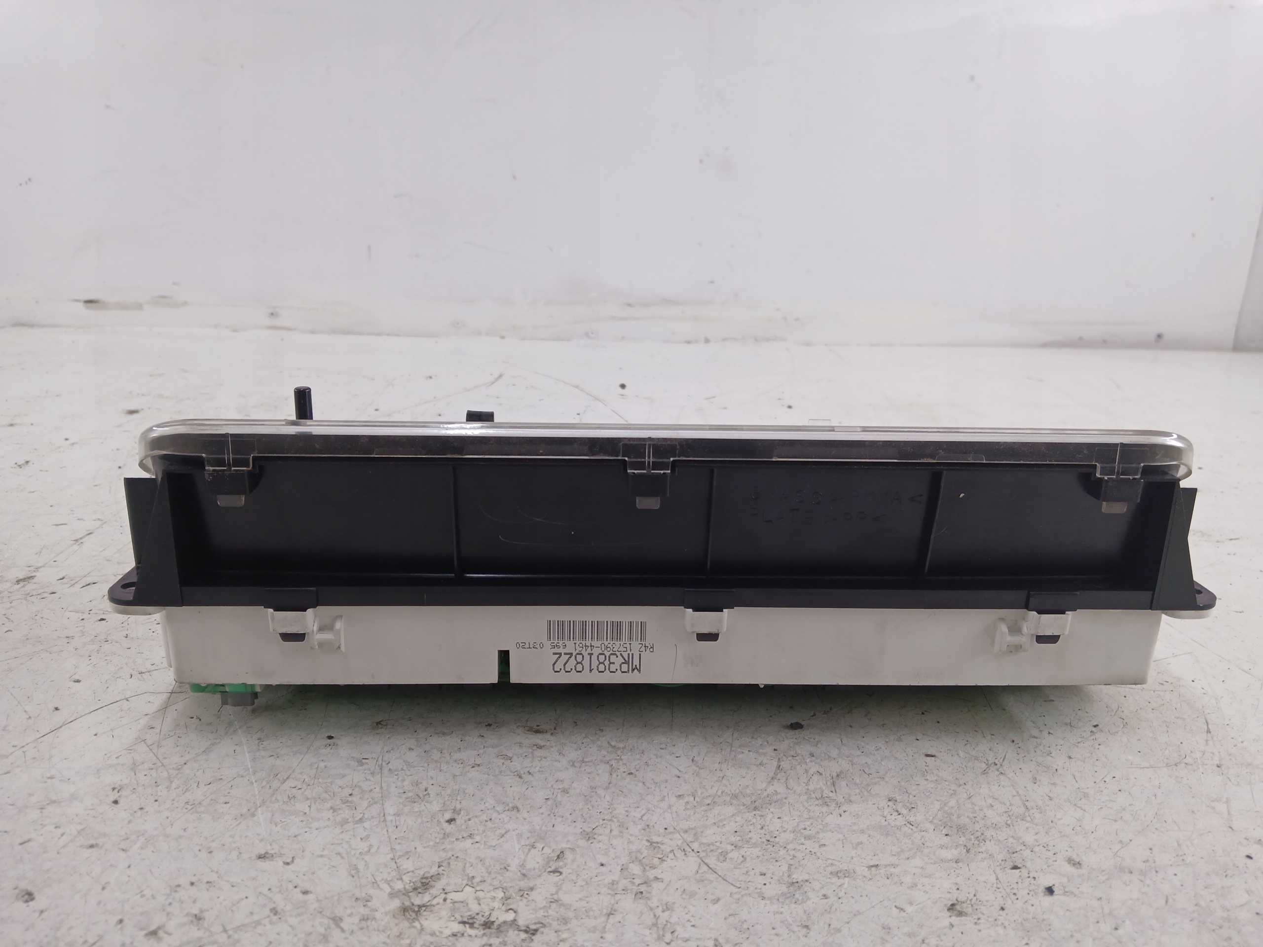 MITSUBISHI GALANT VIII 2.0 dials dials MR381822