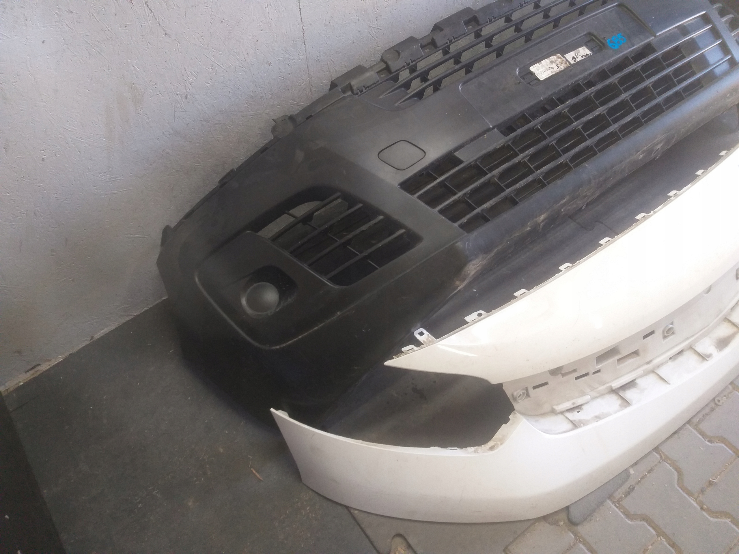 bumper front OPEL ZAFIRA LIFE VIVARO C