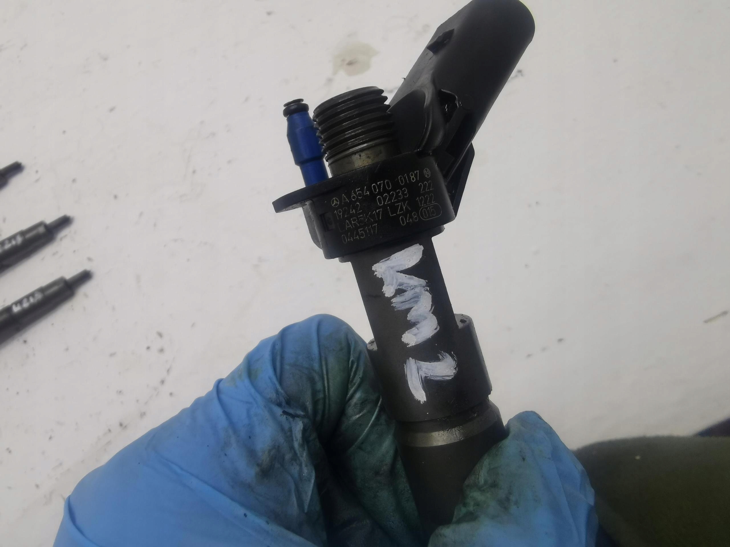 injector MERCEDES E-KLASA W213 2.0 0445117048