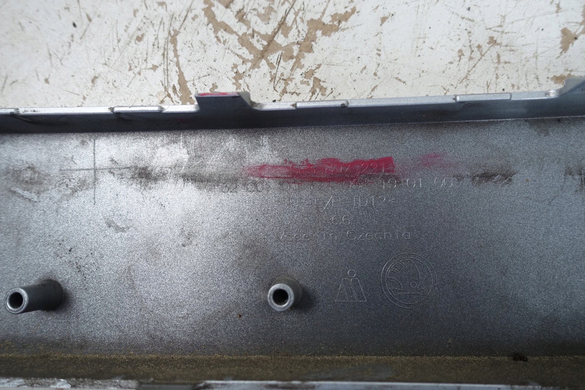 SKODA OCTAVIA IV 2019- bumper front front 5E3807221
