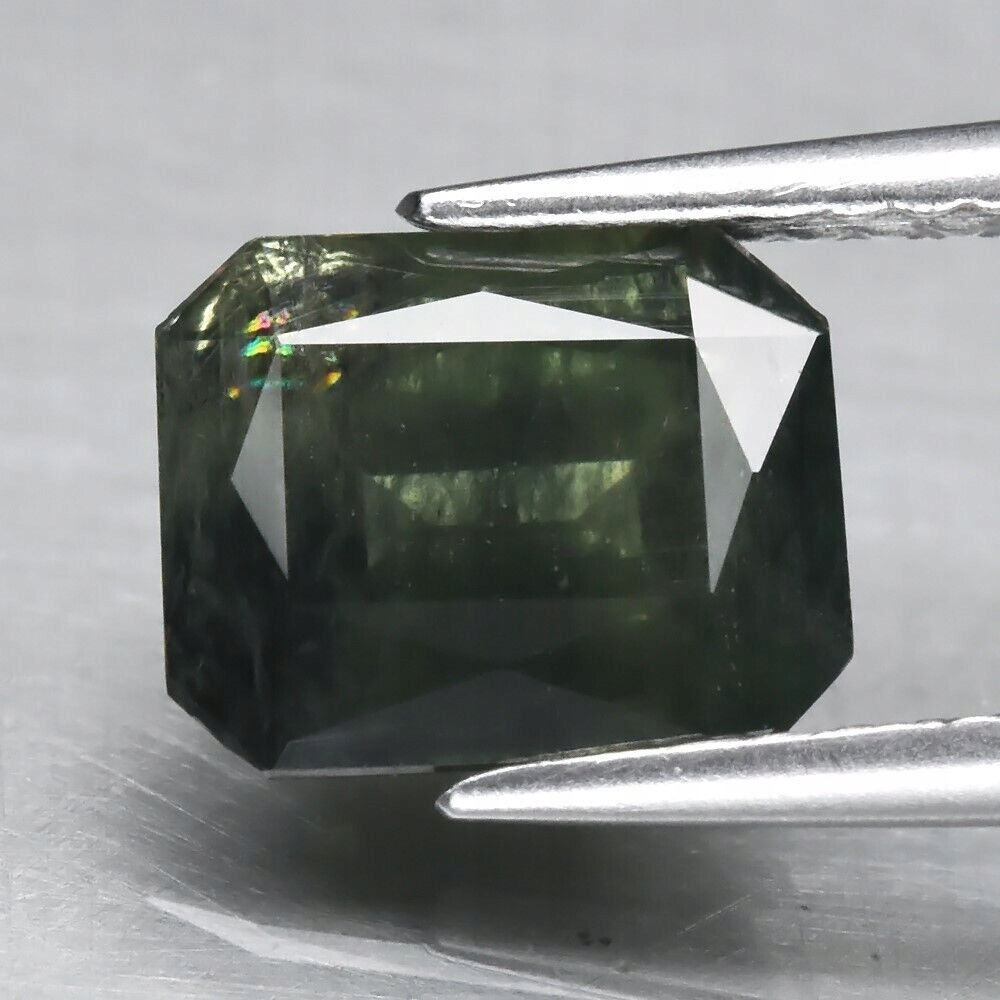 Safír 2.33ct Zelený Emerald eCertifikát Wbd