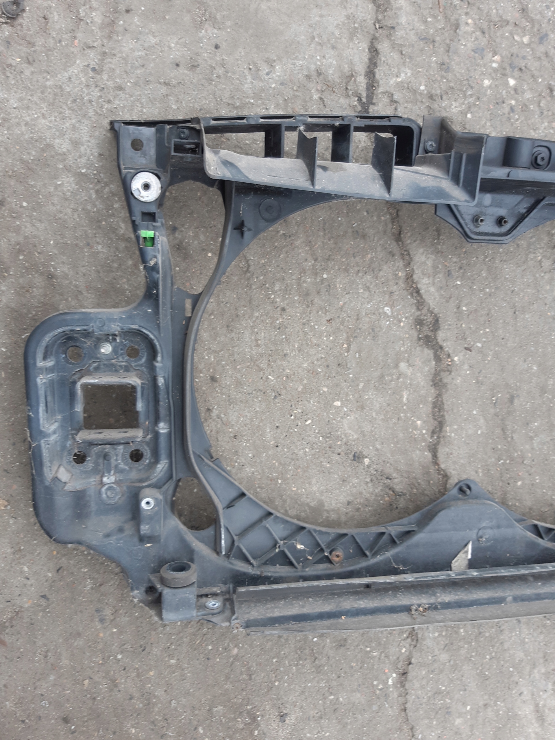 AUDI A6 C6 2.7 3.0 TDI support panel for radiators pillar iron frame