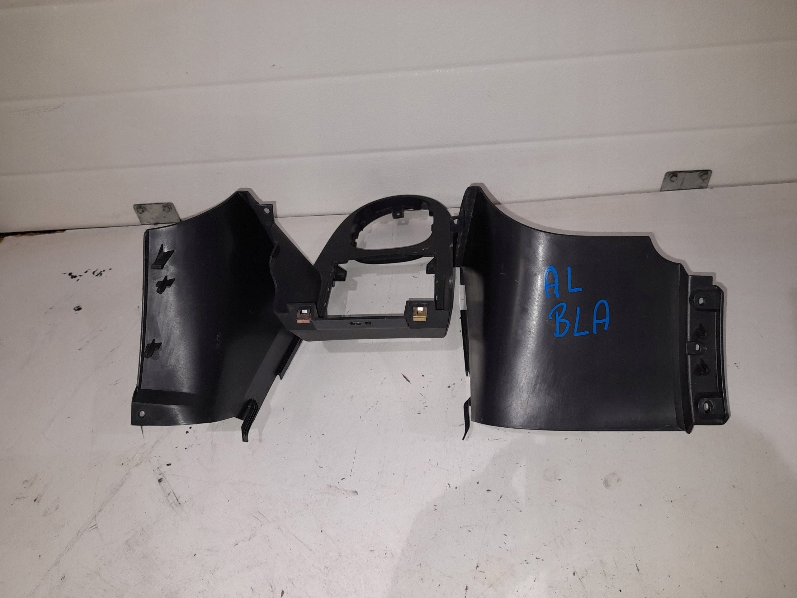 VW CADDY cover TUNEL 1T1