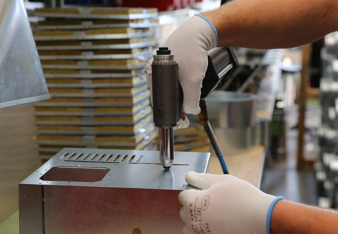 NIT ZRYWALNY POWIĘKSZONY ŁEB ALU/STAL 4,8×40 Długość 40 mm