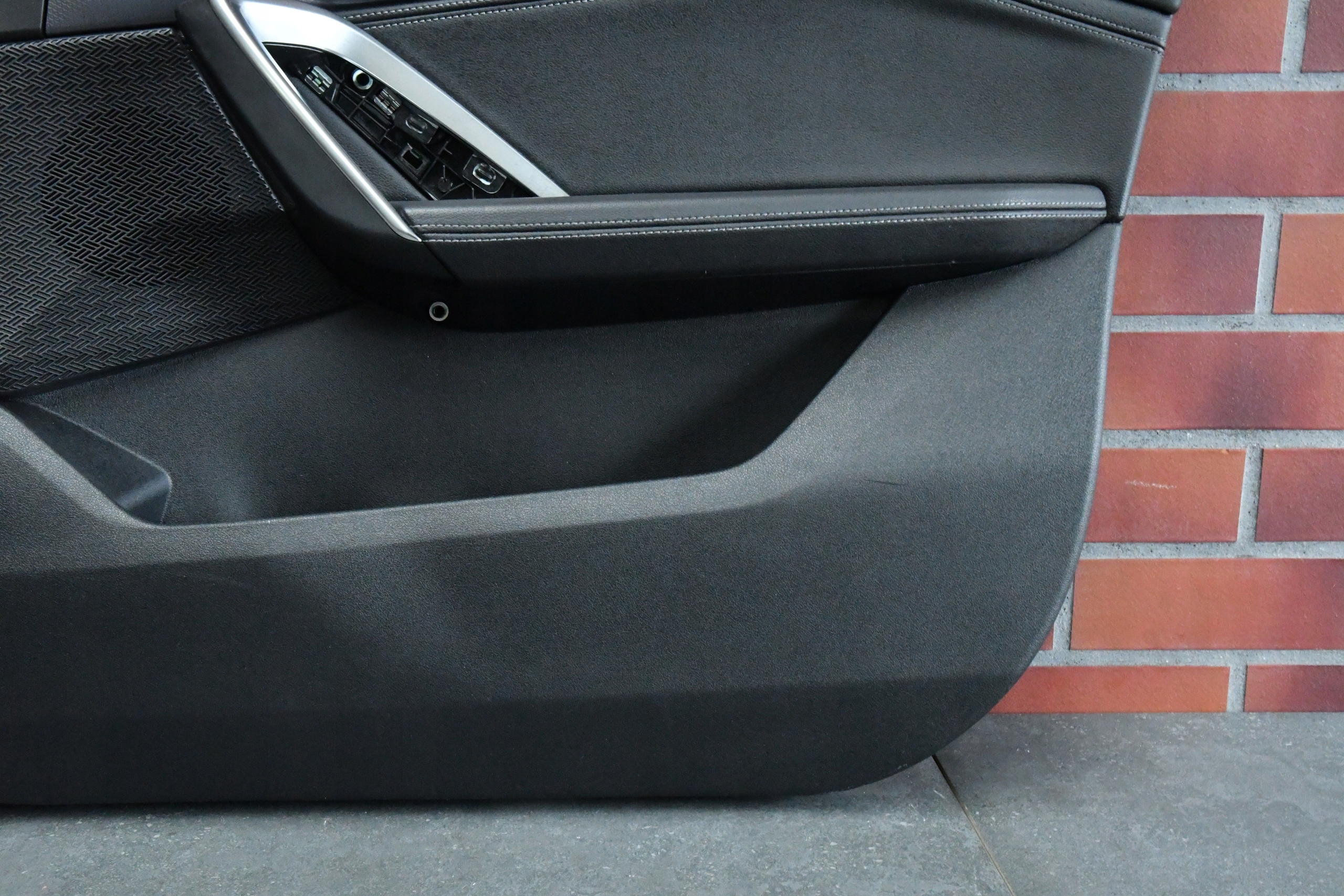 upholstery door right front side door BMW X2 U10