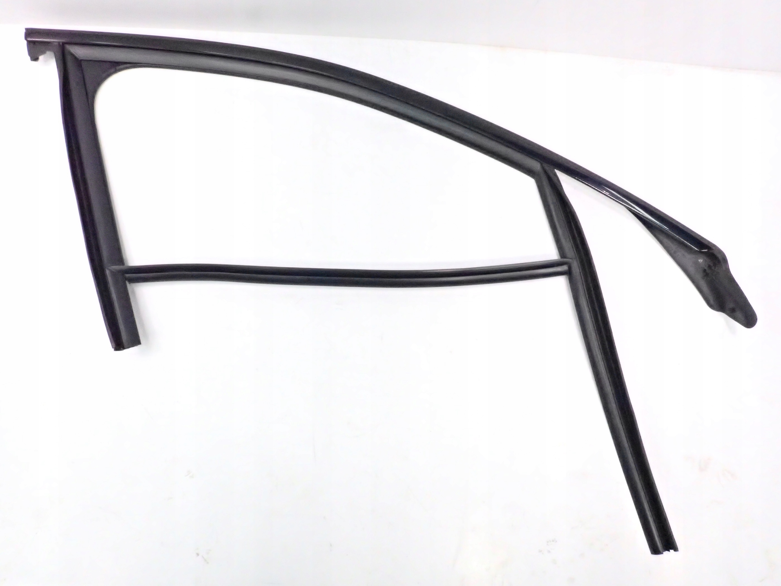 PROWADNICA USZCZELKA SZYBY 4H0837432A AUDI A8 D4