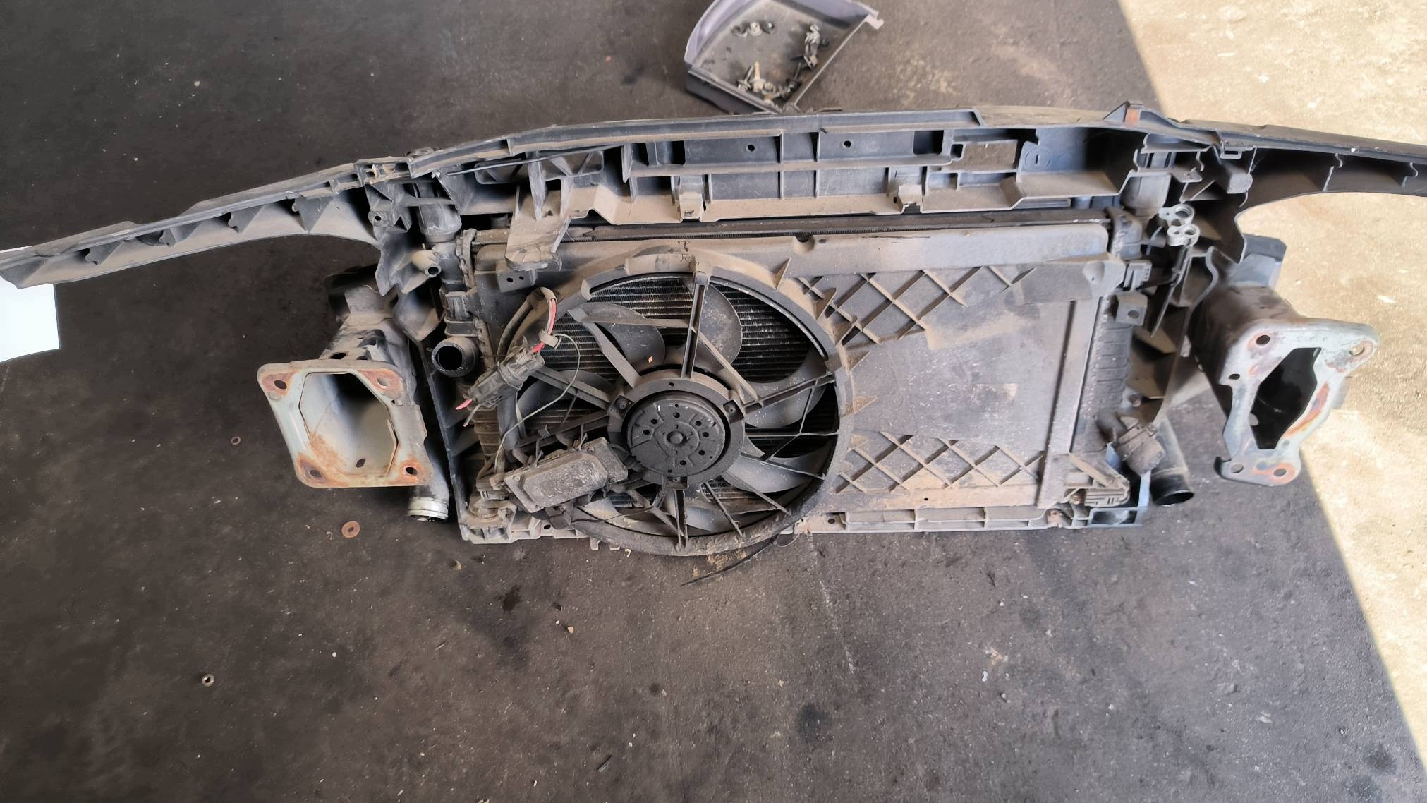 support panel for radiators radiator 1.6 MZ-CD MAZDA 3 and BK LIFT