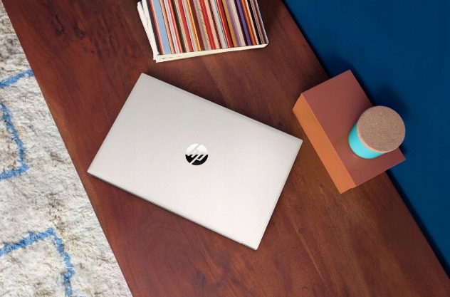 Laptop HP 15-eh2244nw AMD Ryzen 5 8GB/512GB SSD W11H Model karty graficznej AMD Radeon Graphics