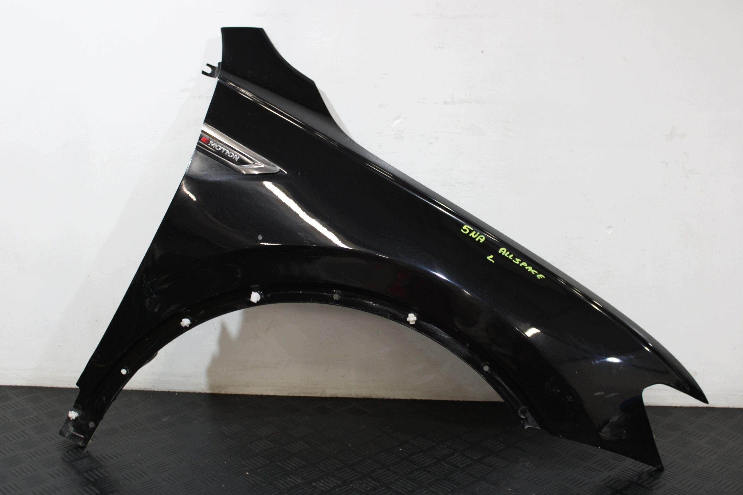 fender right front front VW TIGUAN II 2 5NA ALLSPACE