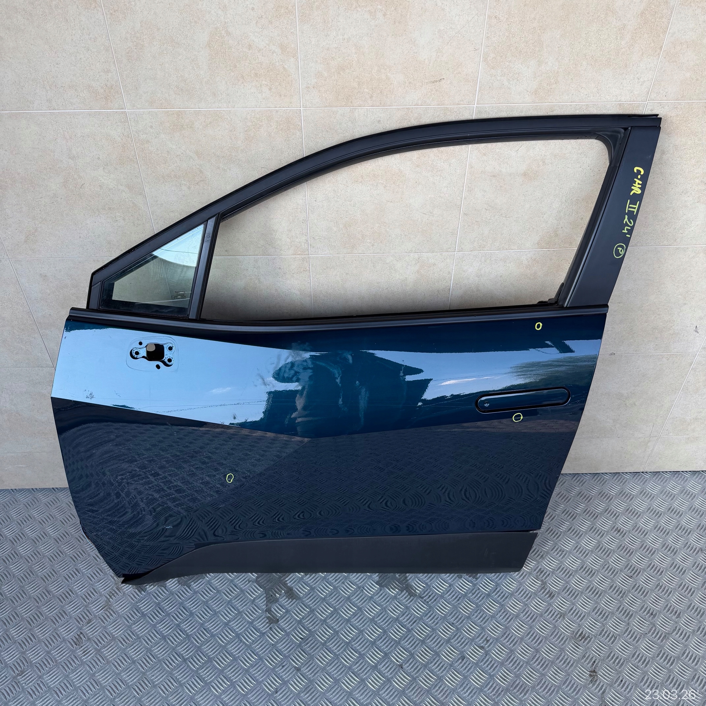 door complete front left TOYOTA C-HR II 2024 ROK