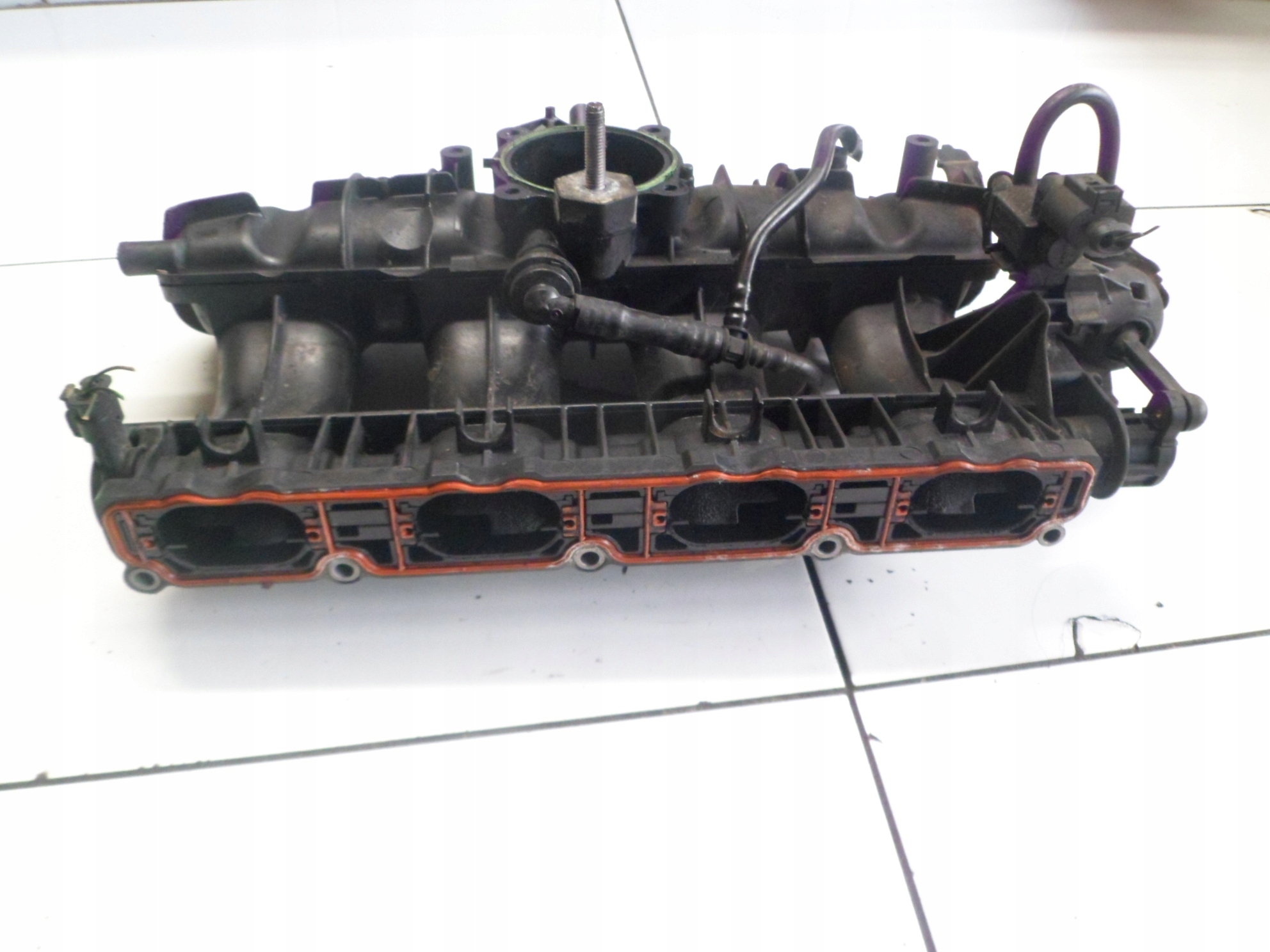 AUDI A4 B7 A6 C6 2.0TFSI intake manifold 06H133185CS